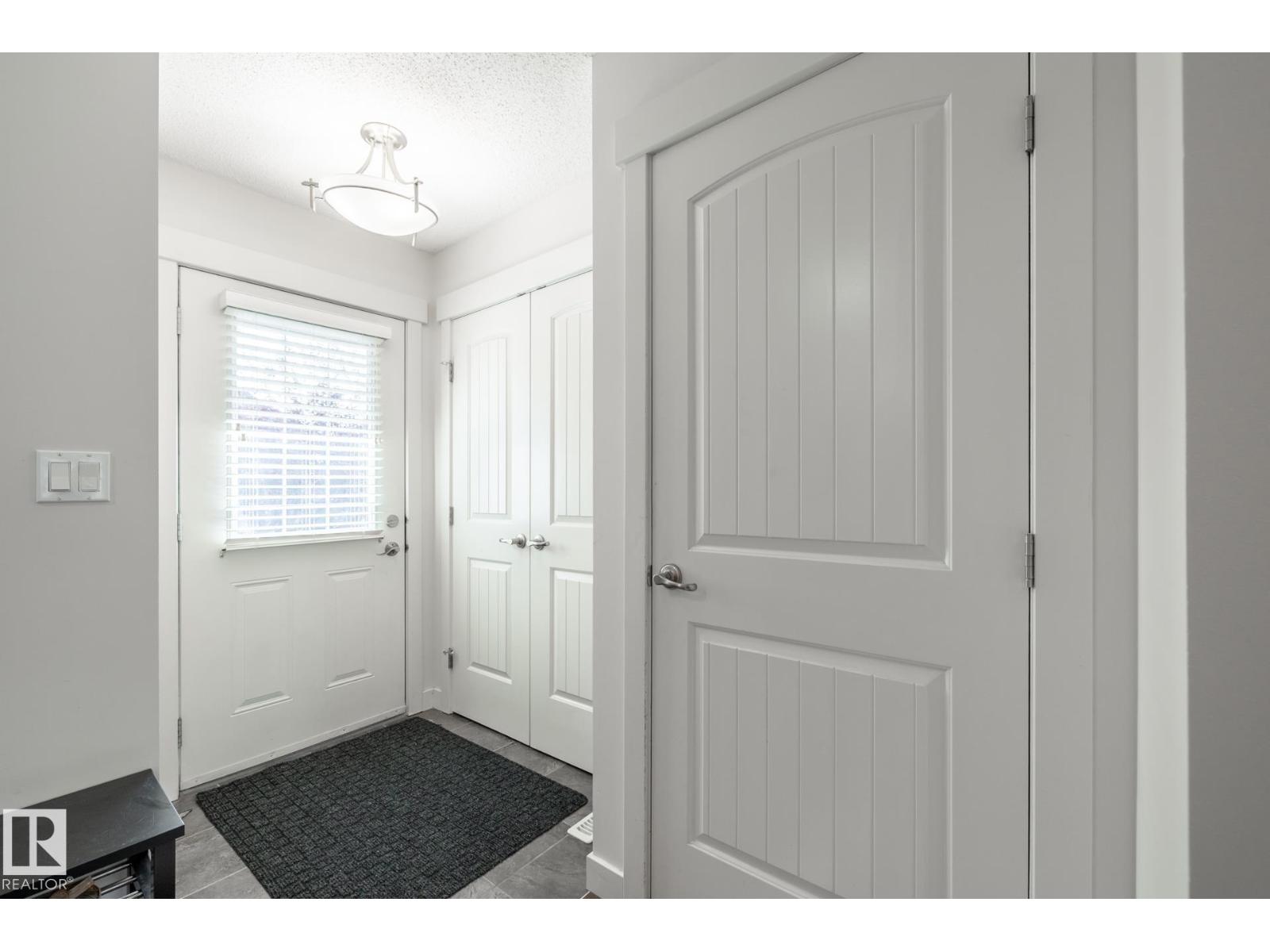 3010 Harvey Cr Nw, Edmonton, Alberta  T6M 0N2 - Photo 3 - E4457994