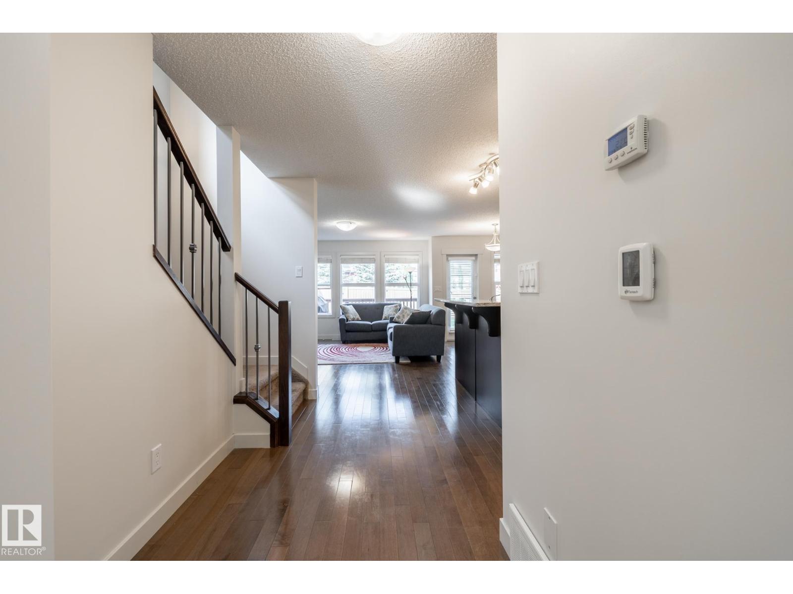 3010 Harvey Cr Nw, Edmonton, Alberta  T6M 0N2 - Photo 7 - E4457994