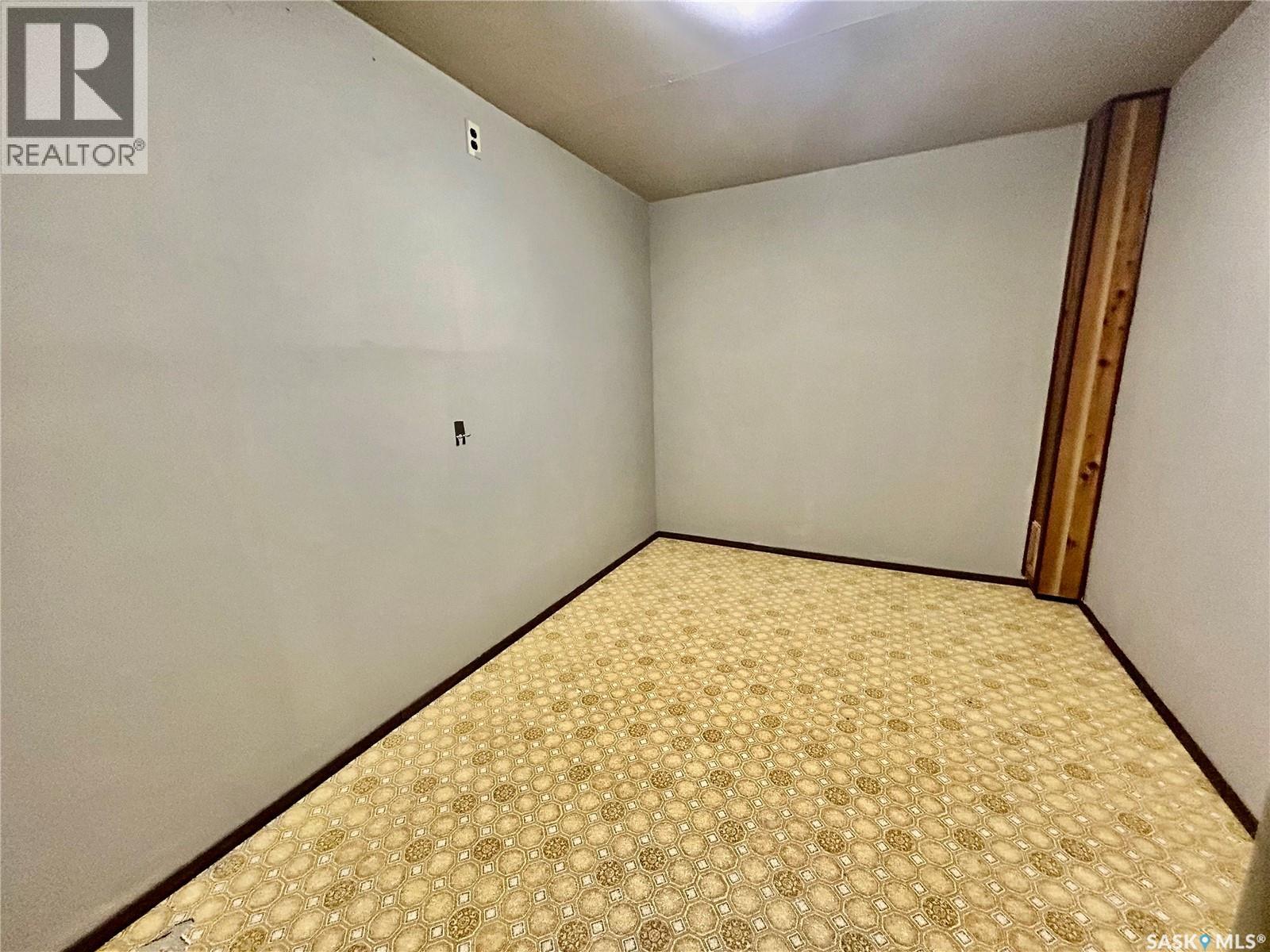 116 6th Street E, Nipawin, Saskatchewan  S0E 1E0 - Photo 31 - SK018528
