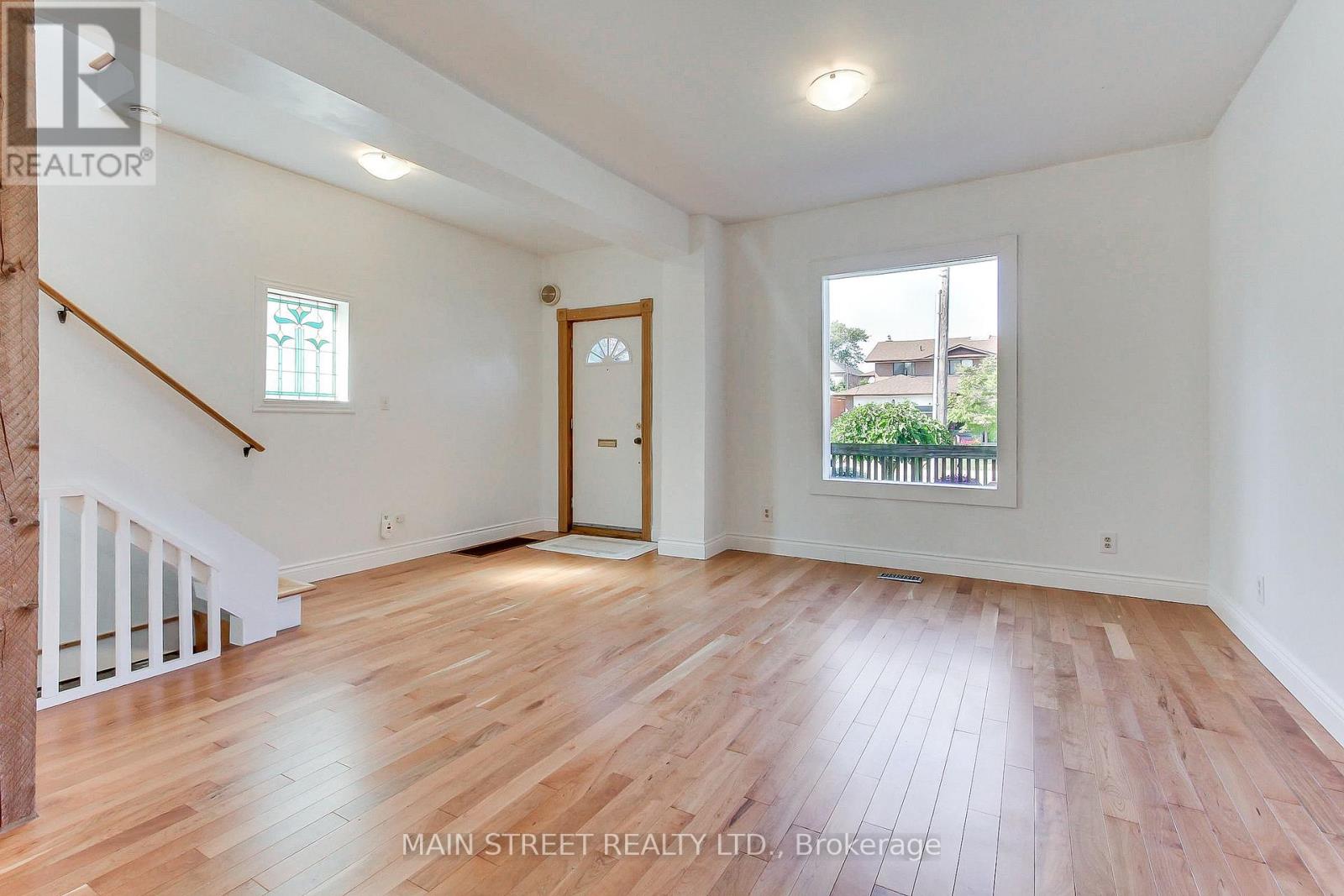 79 Simpson Avenue, Toronto, Ontario  M8Z 1E4 - Photo 4 - W12407028