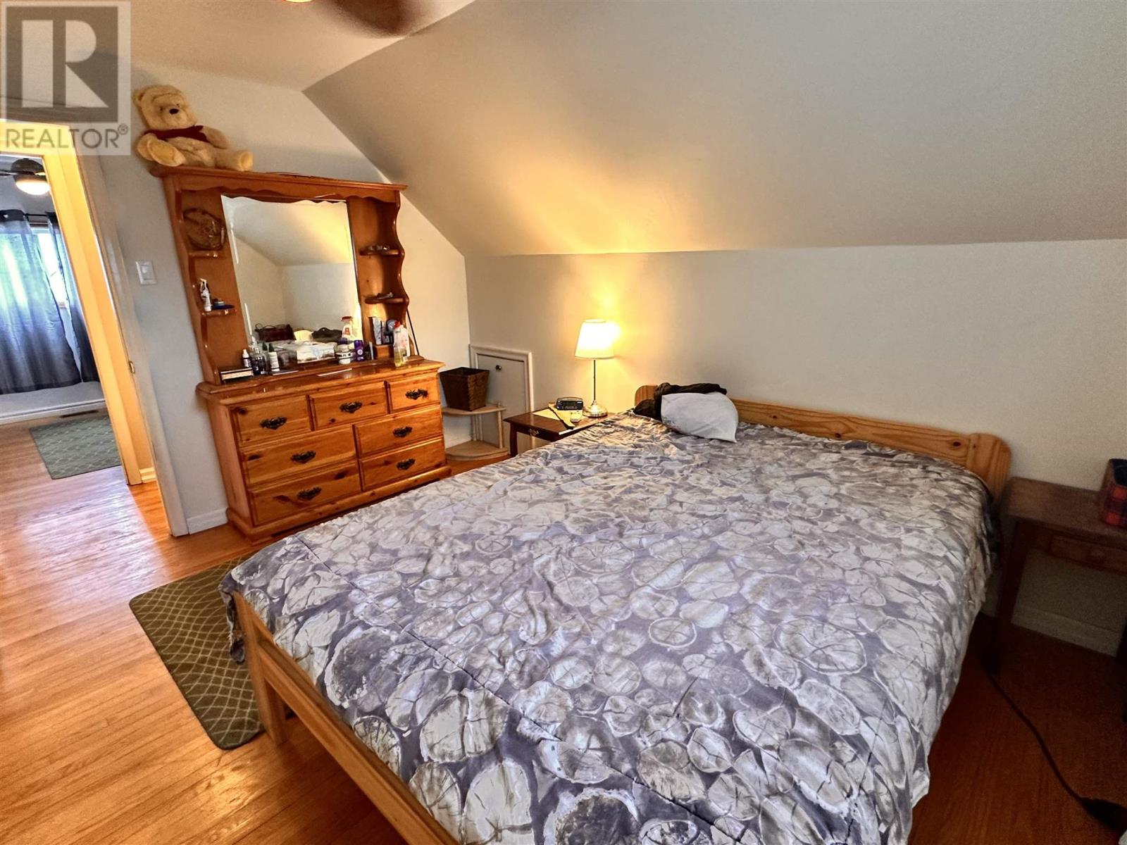 212 Hillside Dr S, Elliot Lake, Ontario  P5A 1N5 - Photo 15 - SM252056