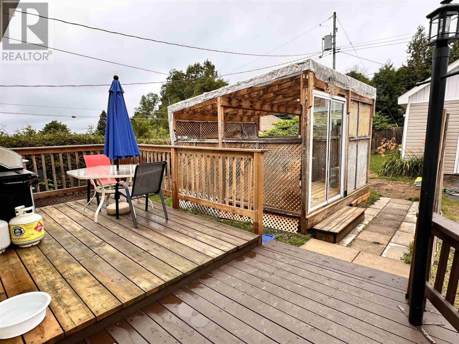 212 Hillside Dr S, Elliot Lake, Ontario  P5A 1N5 - Photo 27 - SM252056