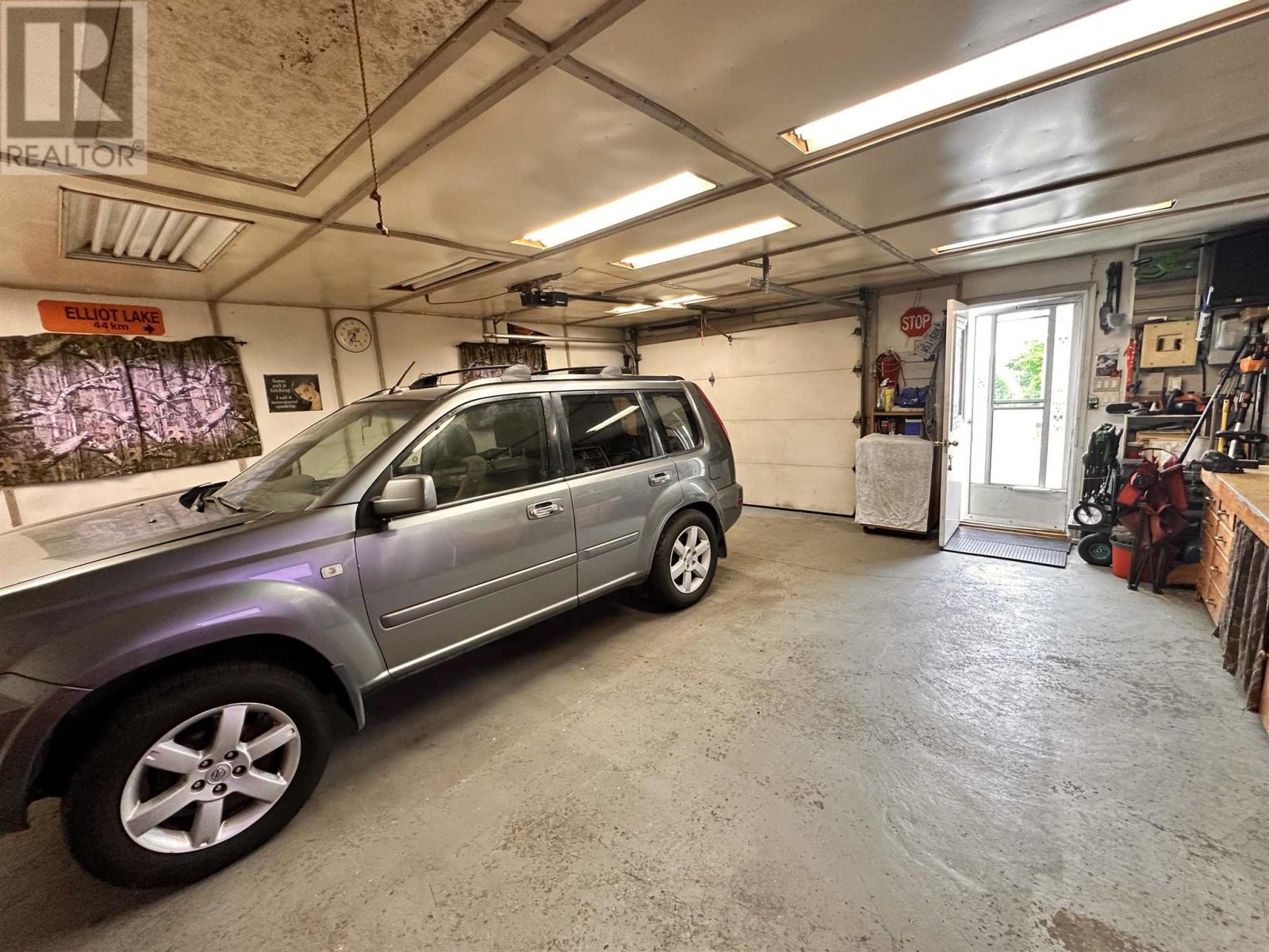 212 Hillside Dr S, Elliot Lake, Ontario  P5A 1N5 - Photo 23 - SM252056