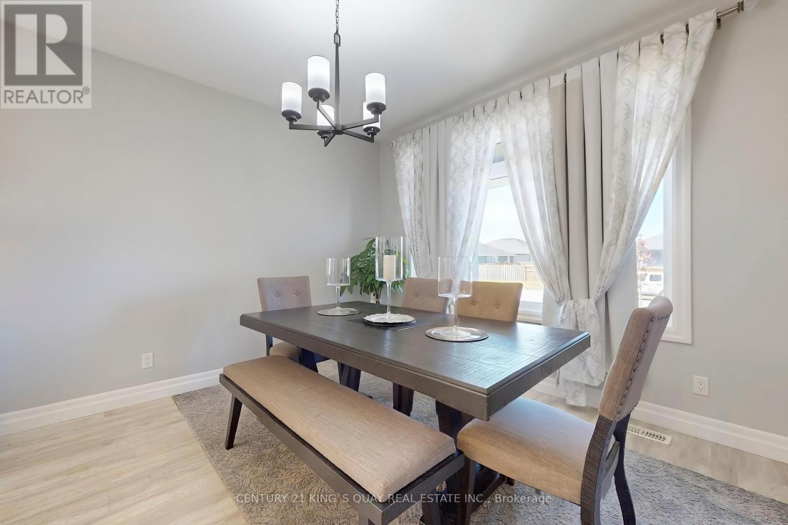 29 Gavin Crescent, Quinte West, Ontario  K8V 0H2 - Photo 16 - X12407048