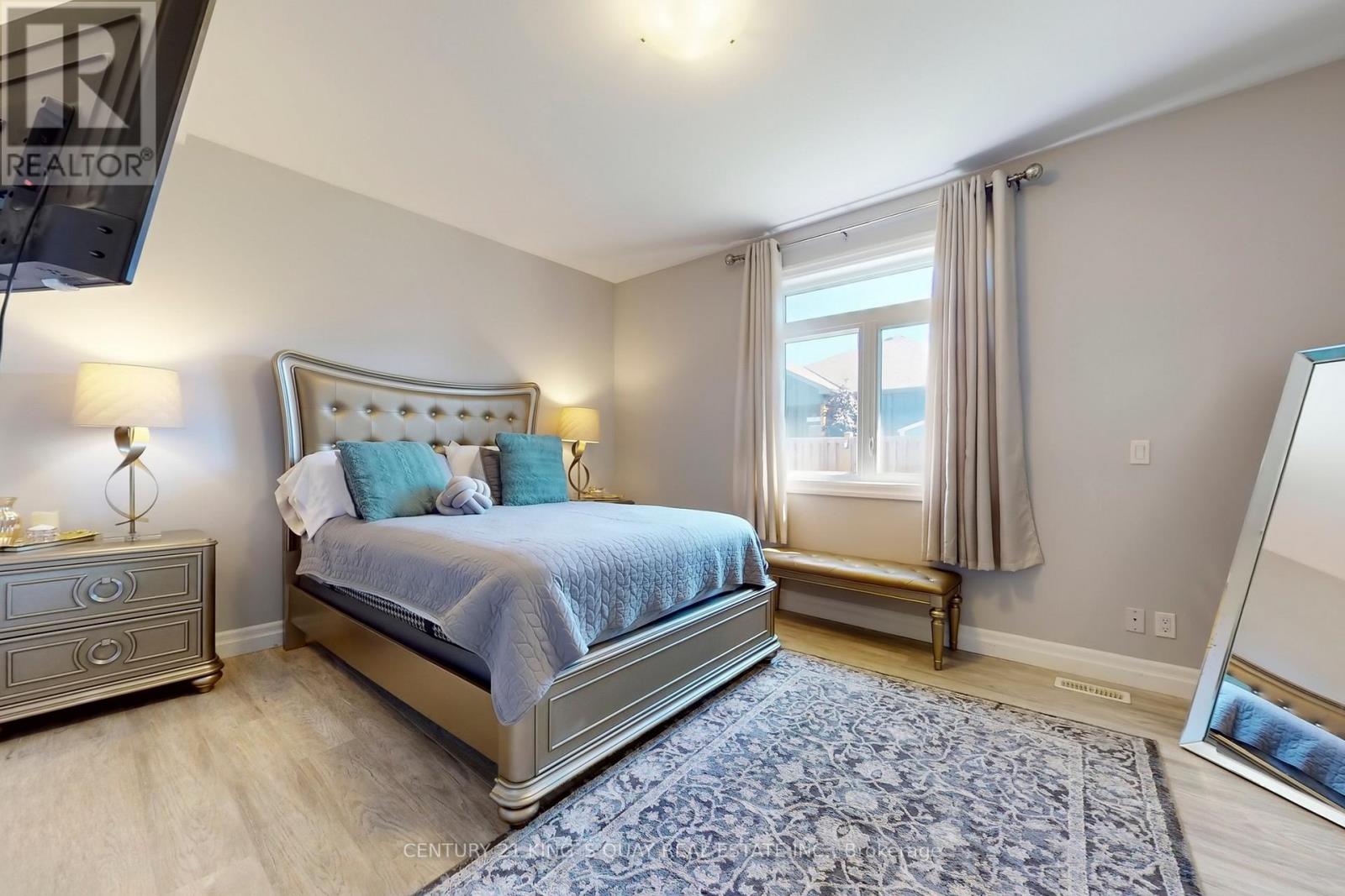 29 Gavin Crescent, Quinte West, Ontario  K8V 0H2 - Photo 21 - X12407048