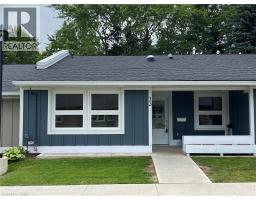13 SZOLLOSY Circle, Hamilton, Ontario