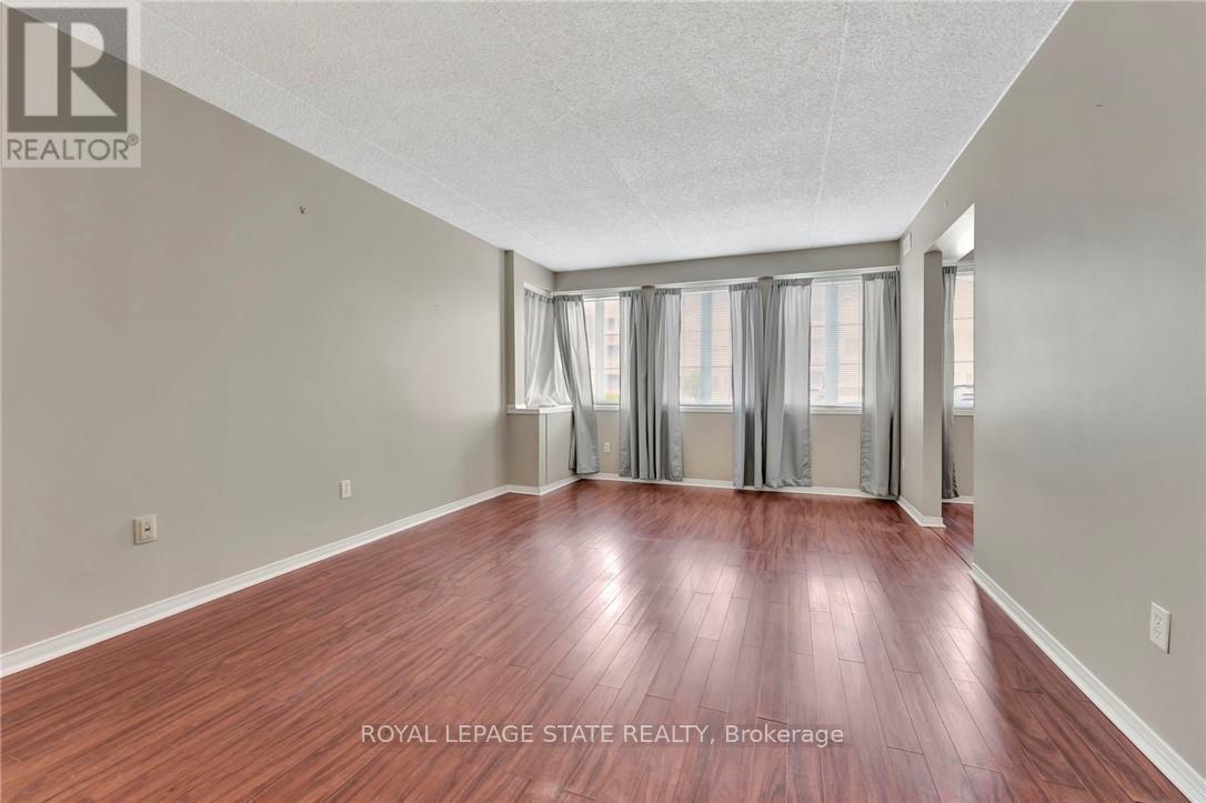 101 - 500 Silverbirch Boulevard, Hamilton, Ontario  L0R 1W0 - Photo 7 - X12407059