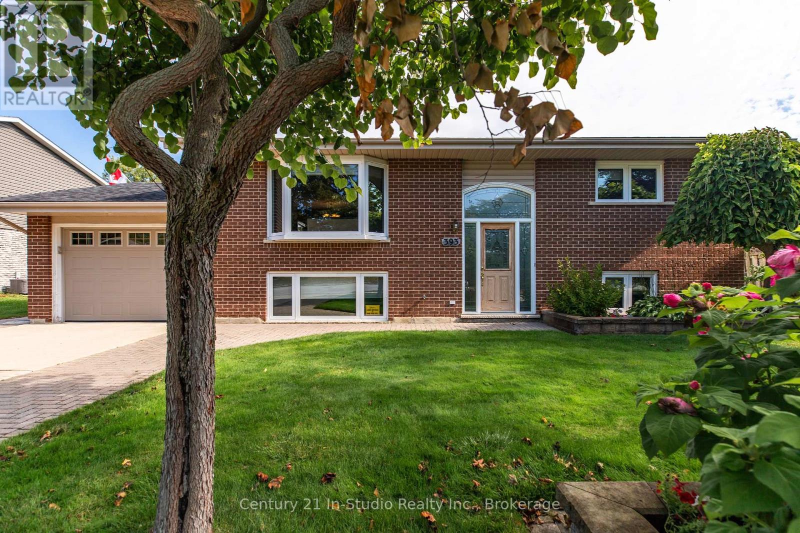 393 CRAWFORD STREET, Saugeen Shores, Ontario