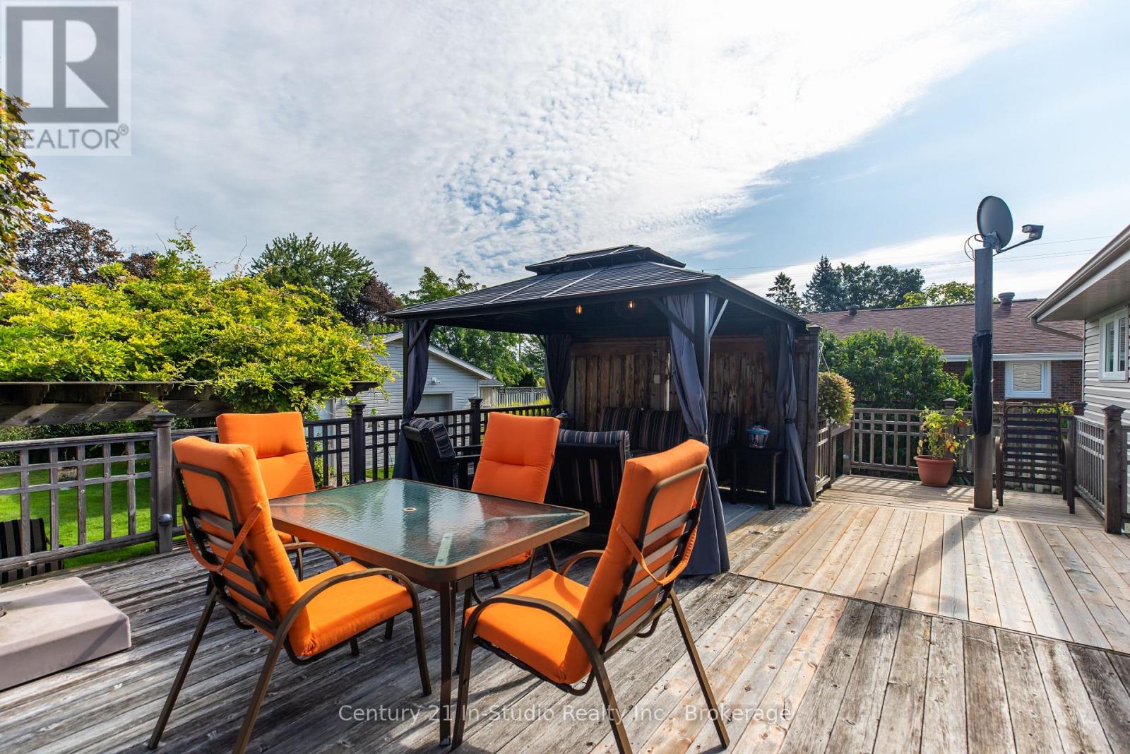 393 Crawford Street, Saugeen Shores, Ontario  N0H 2C2 - Photo 17 - X12407239