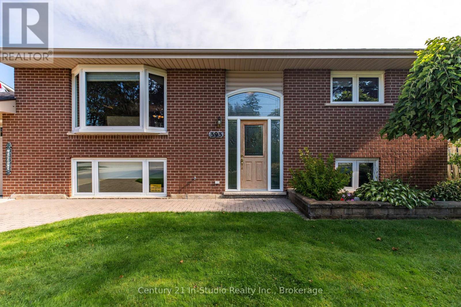 393 Crawford Street, Saugeen Shores, Ontario  N0H 2C2 - Photo 18 - X12407239