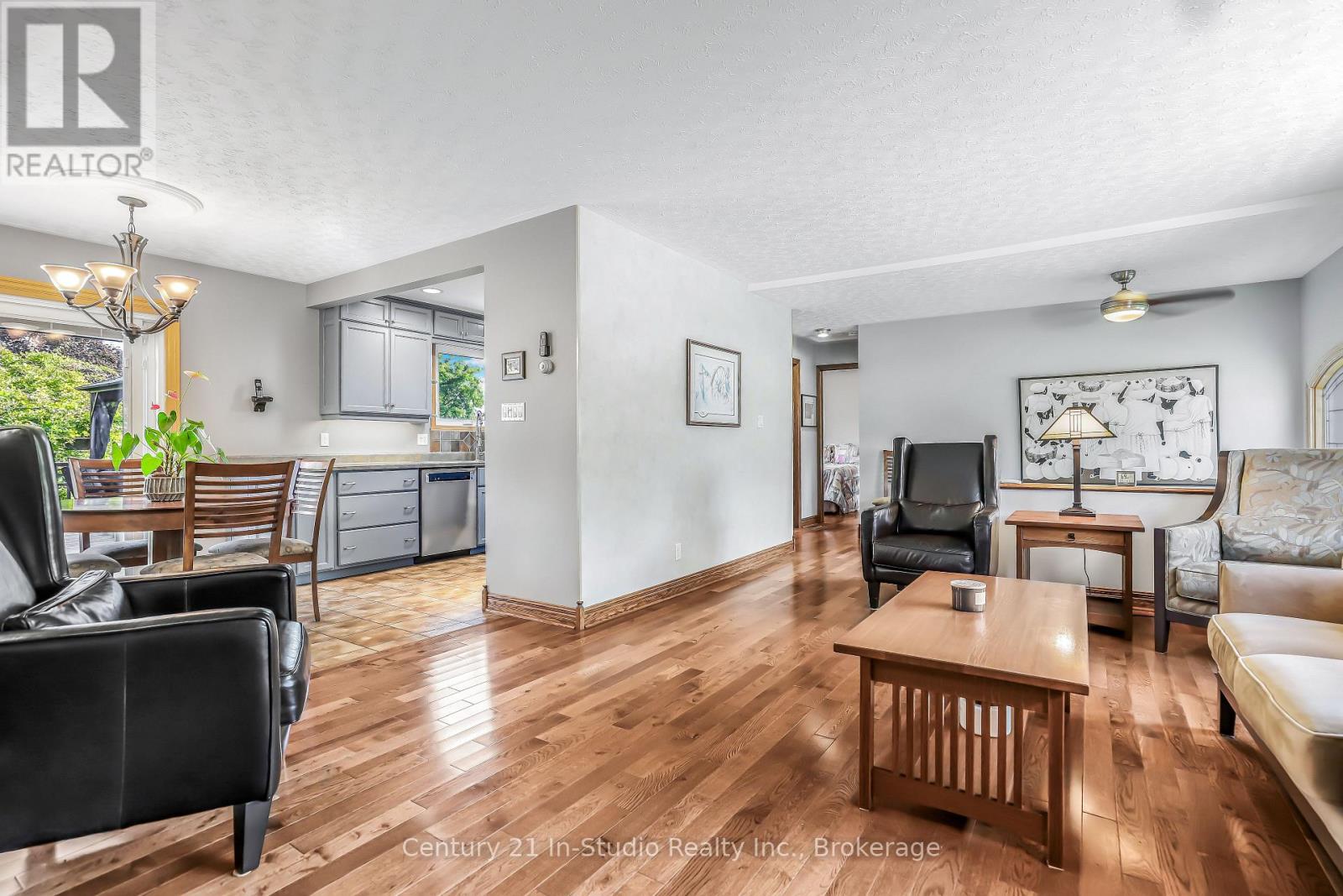 393 Crawford Street, Saugeen Shores, Ontario  N0H 2C2 - Photo 24 - X12407239