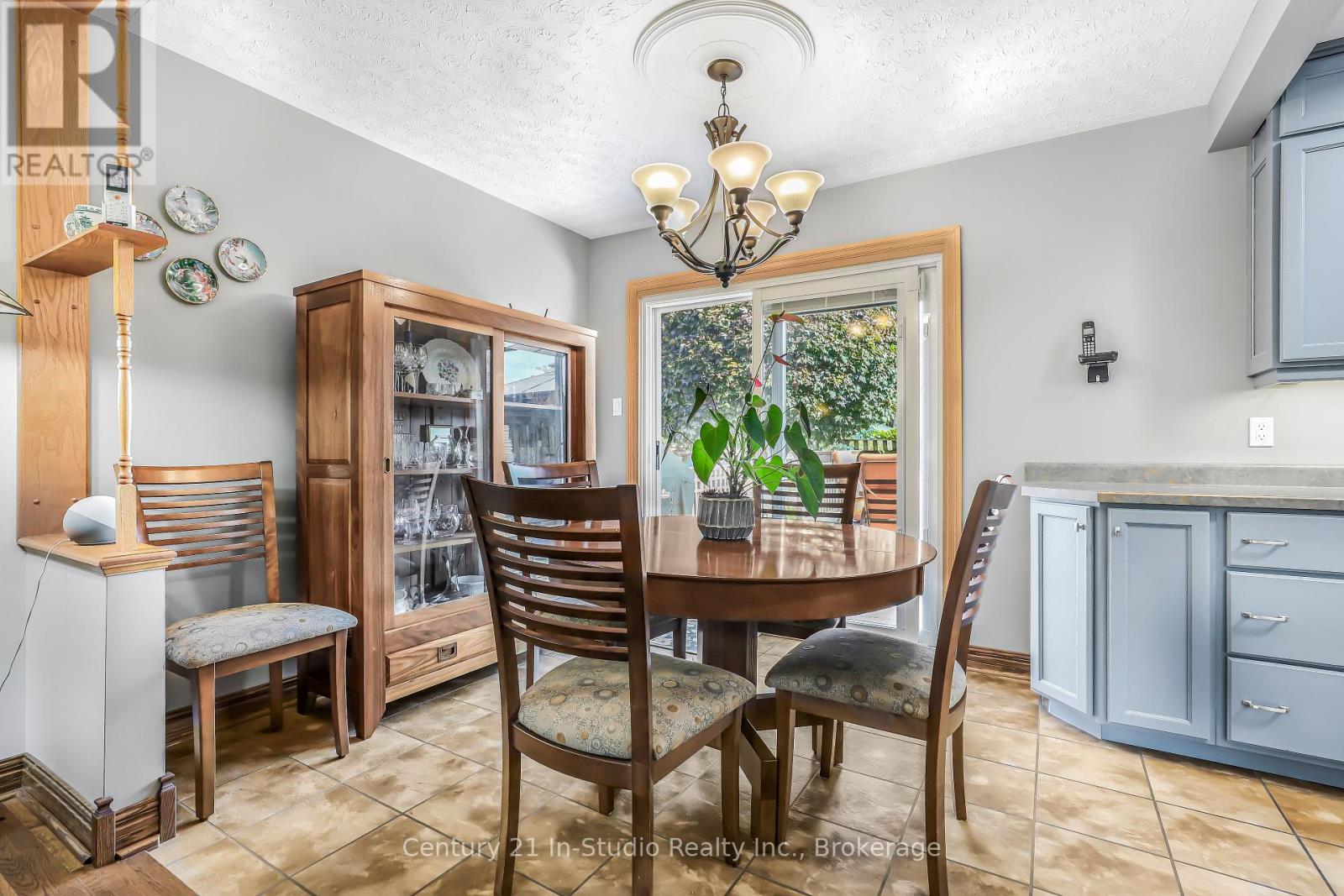 393 Crawford Street, Saugeen Shores, Ontario  N0H 2C2 - Photo 25 - X12407239