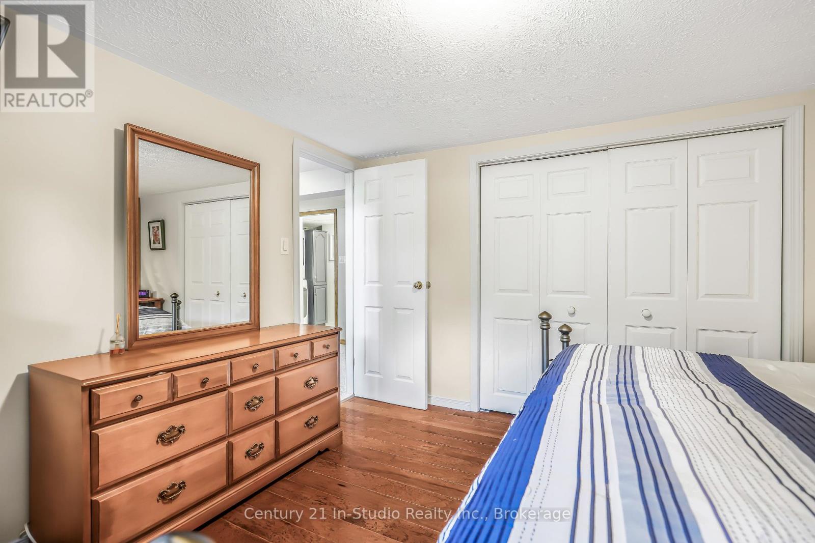 393 Crawford Street, Saugeen Shores, Ontario  N0H 2C2 - Photo 48 - X12407239