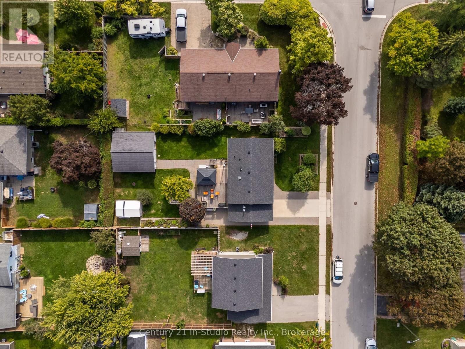 393 Crawford Street, Saugeen Shores, Ontario  N0H 2C2 - Photo 9 - X12407239