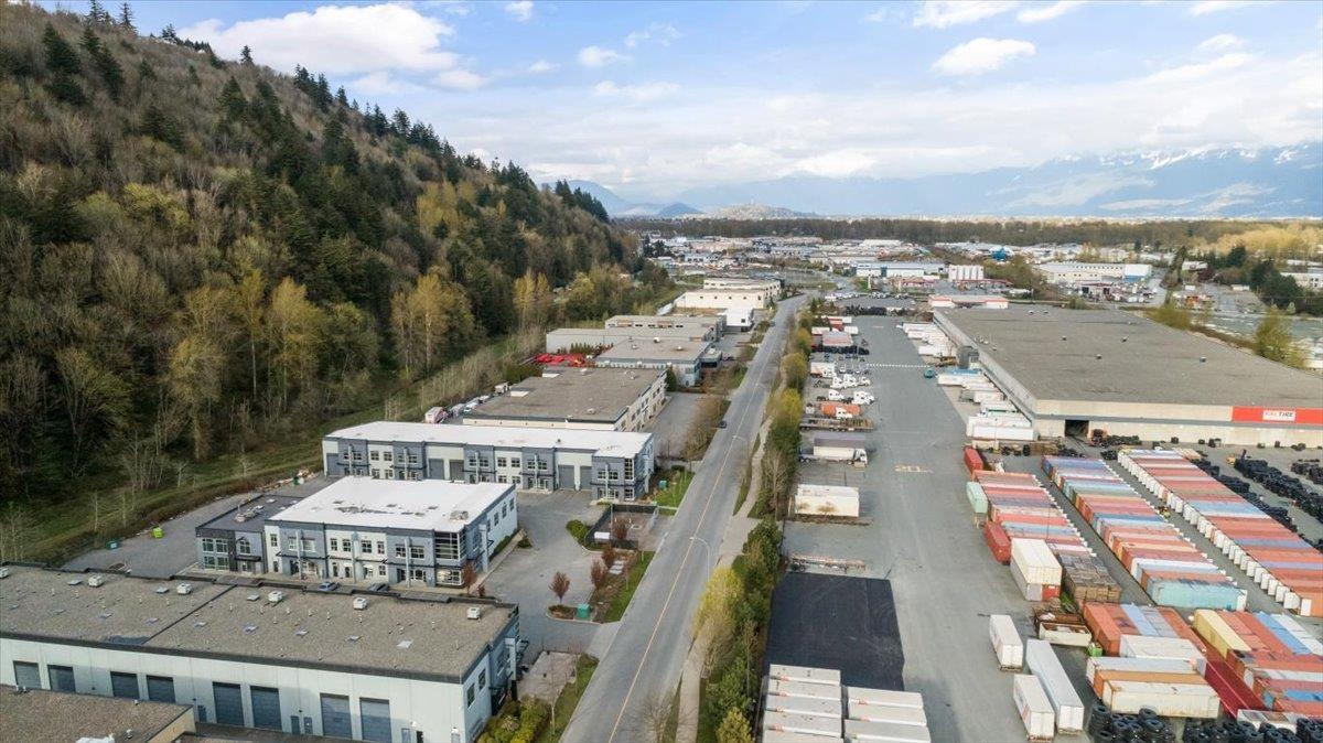 43871 Progress Way, West Chilliwack, Chilliwack, British Columbia  V2R 0E6 - Photo 7 - C8072252