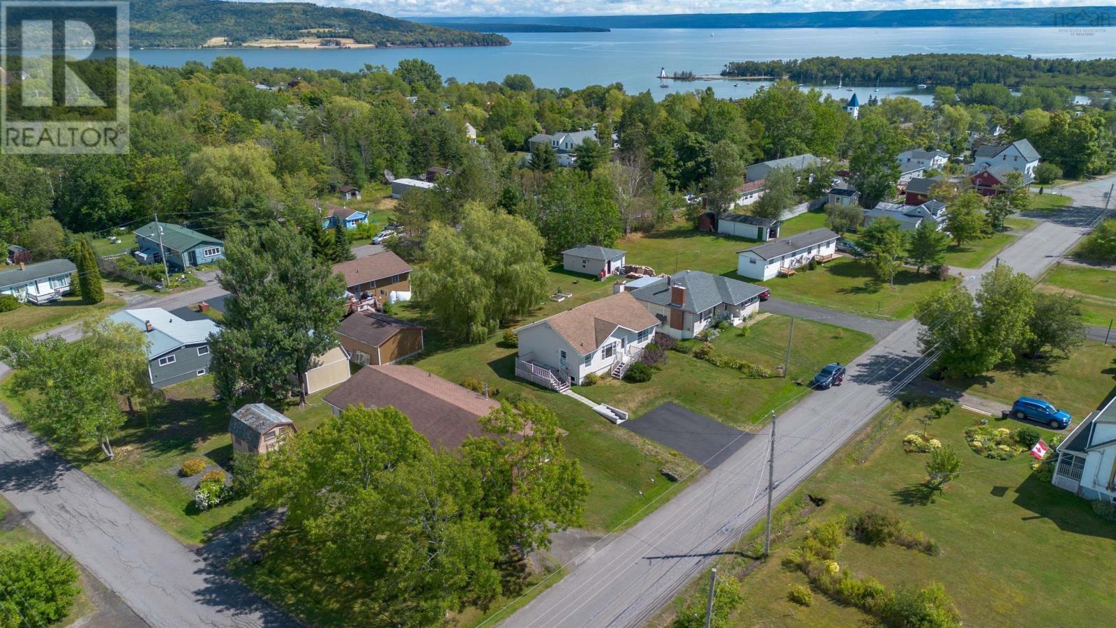 174 Twining Street, Baddeck, Nova Scotia  B0E 1B0 - Photo 10 - 202522034