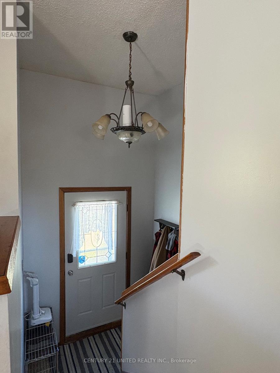 5 Princess Street, Havelock-Belmont-Methuen, Ontario  K0L 1Z0 - Photo 2 - X12407273