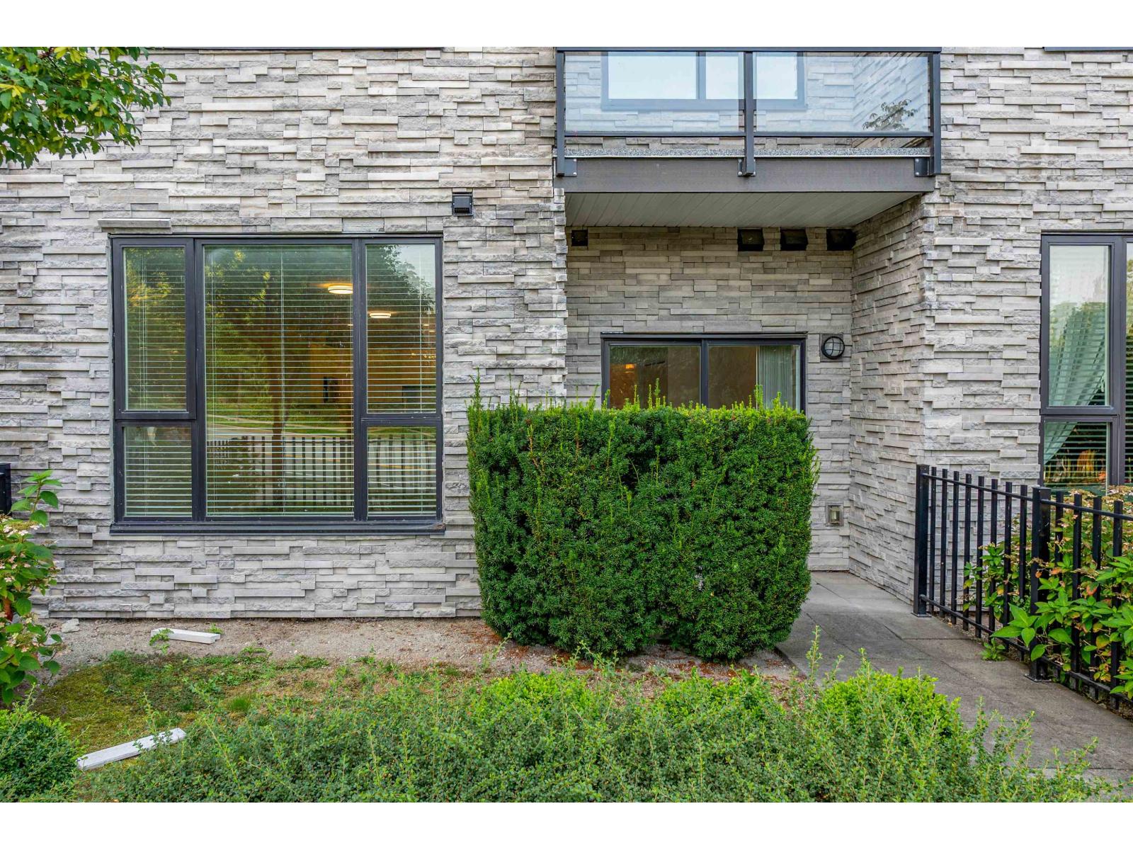 103 9983 E Barnston Drive, Surrey, British Columbia  V4N 6T3 - Photo 18 - R3048098