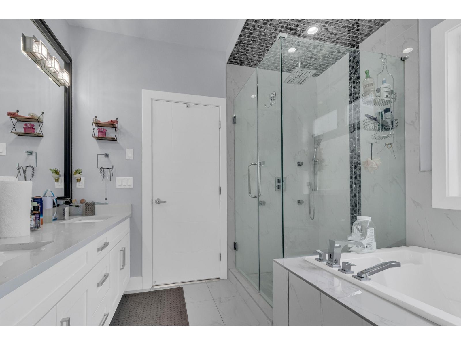 27977 Stagecoach Avenue, Abbotsford, British Columbia  V4X 1H5 - Photo 12 - R3047984