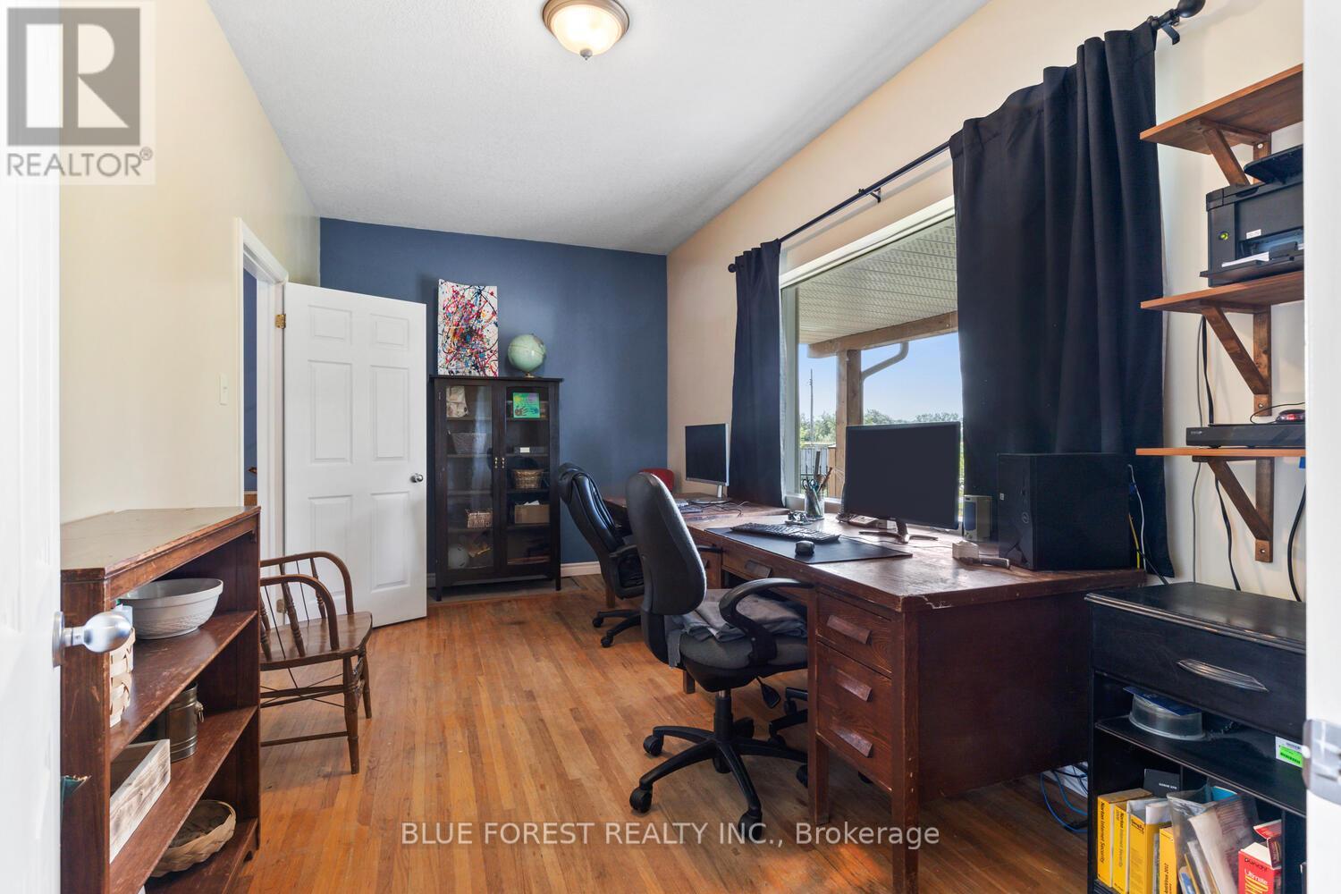 21948 Adelaide Street N, Middlesex Centre, Ontario  N0M 1C0 - Photo 16 - X12407235