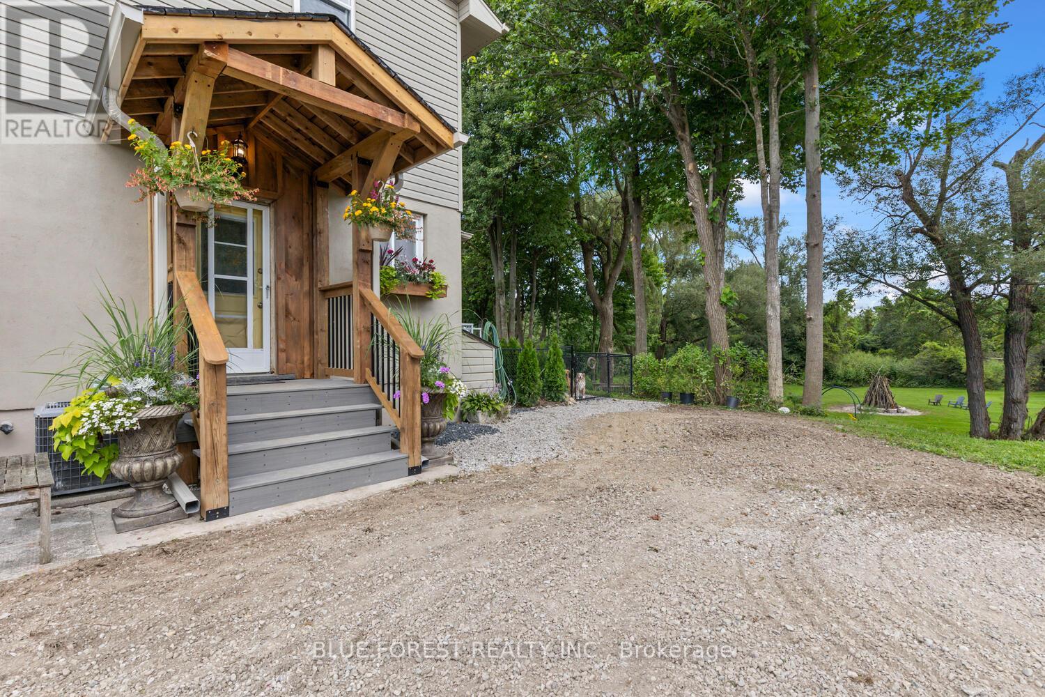 21948 Adelaide Street N, Middlesex Centre, Ontario  N0M 1C0 - Photo 36 - X12407235