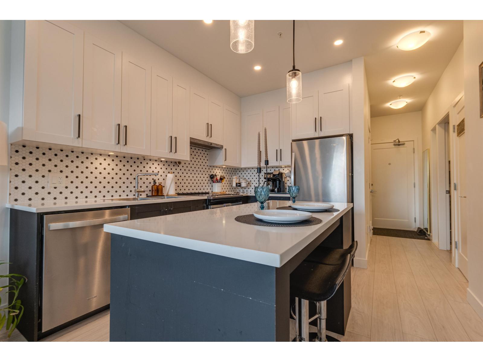 313 18811 72 Avenue, Surrey, British Columbia  V4N 6W7 - Photo 4 - R3048042