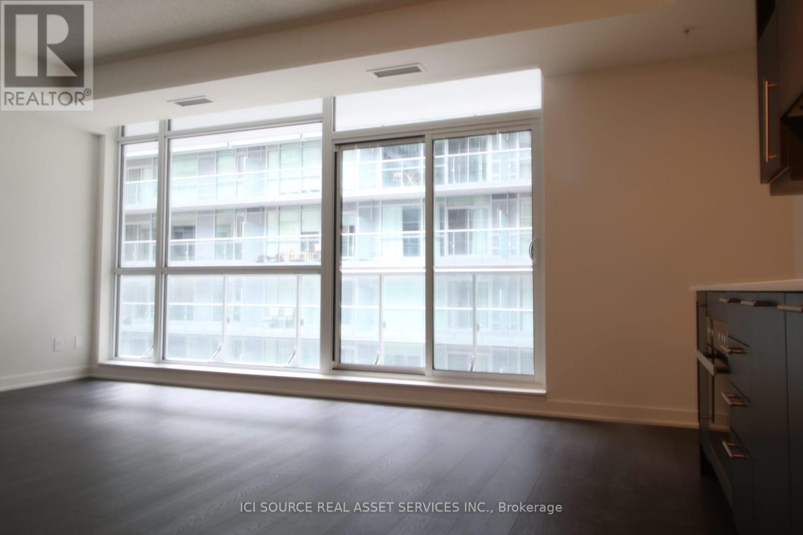 406 - 30 NELSON STREET, Toronto, Ontario