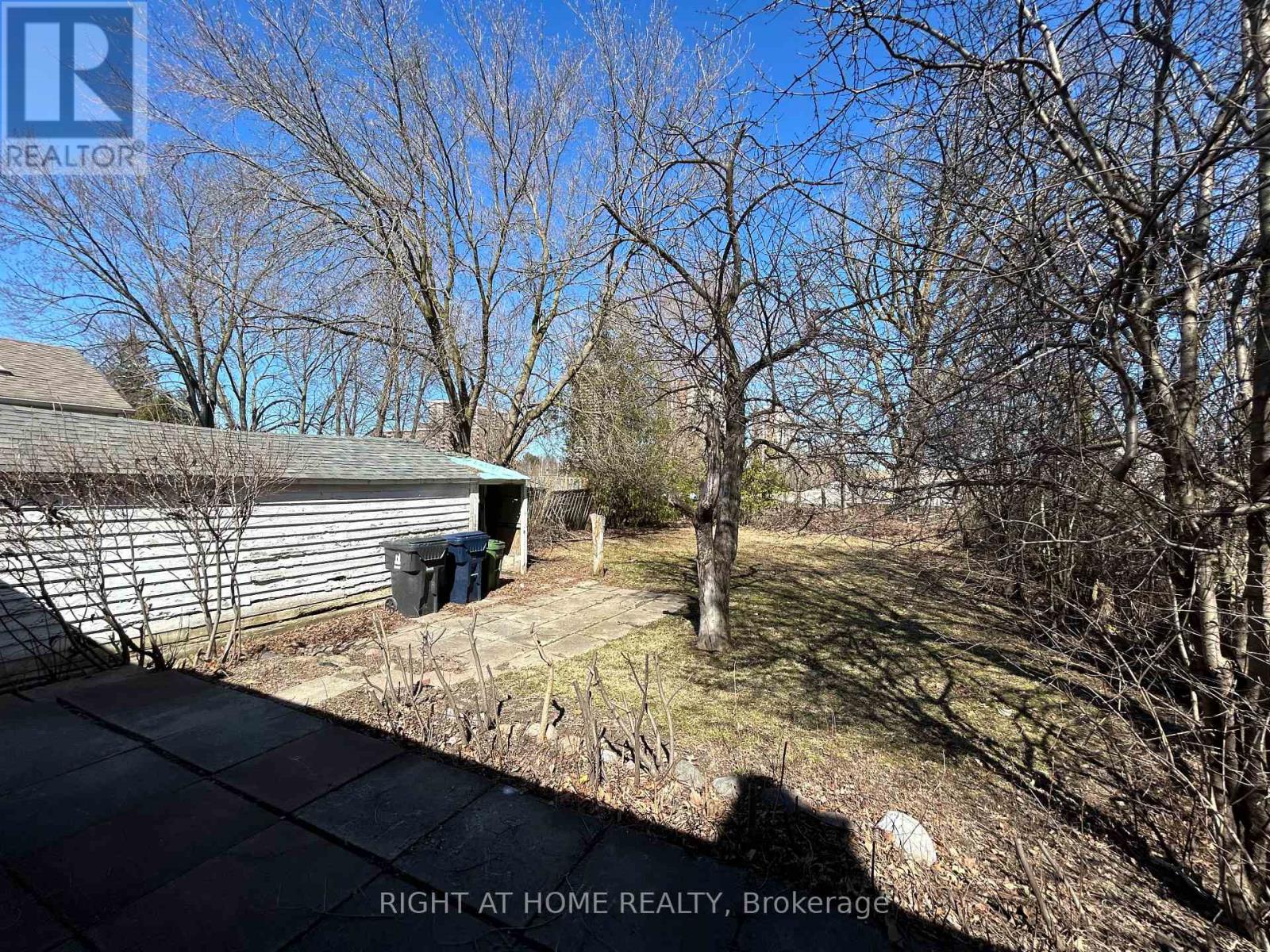 50 Moore Park Avenue, Toronto, Ontario  M2M 1M9 - Photo 16 - C12407215