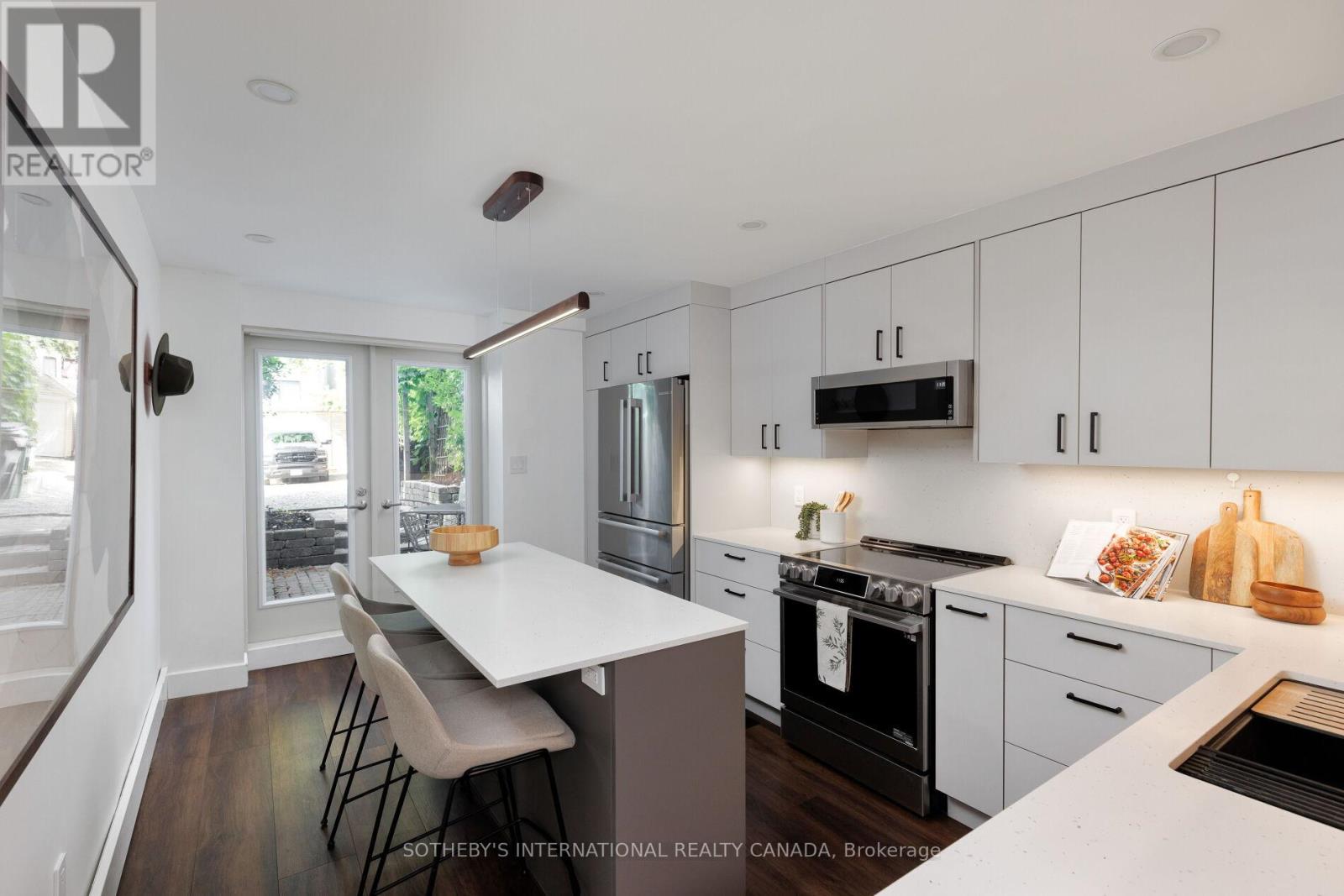 234 Waverley Road, Toronto (The Beaches), Ontario  M4L 3T3 - Photo 13 - E12407205