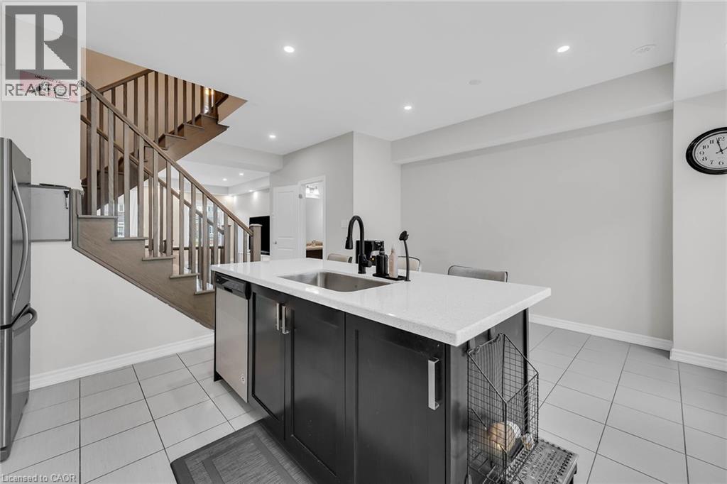 135 Borers Creek Circle, Waterdown, Ontario  L8B 1W3 - Photo 14 - 40770274