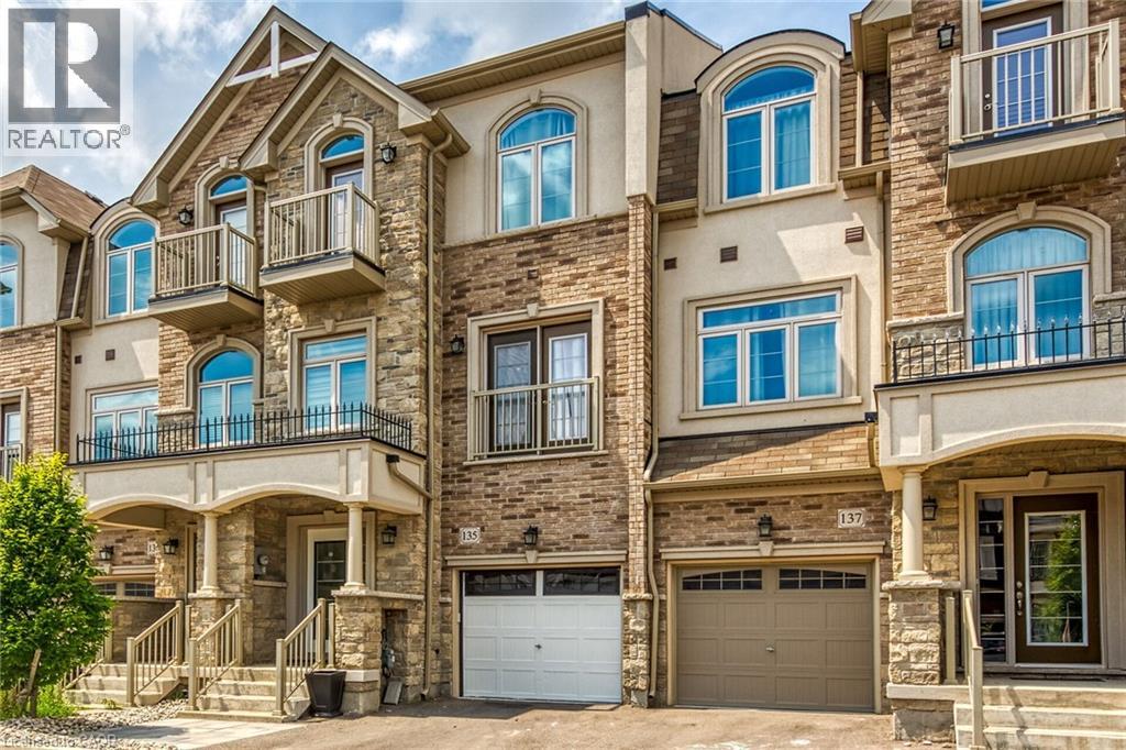 135 Borers Creek Circle, Waterdown, Ontario  L8B 1W3 - Photo 2 - 40770274