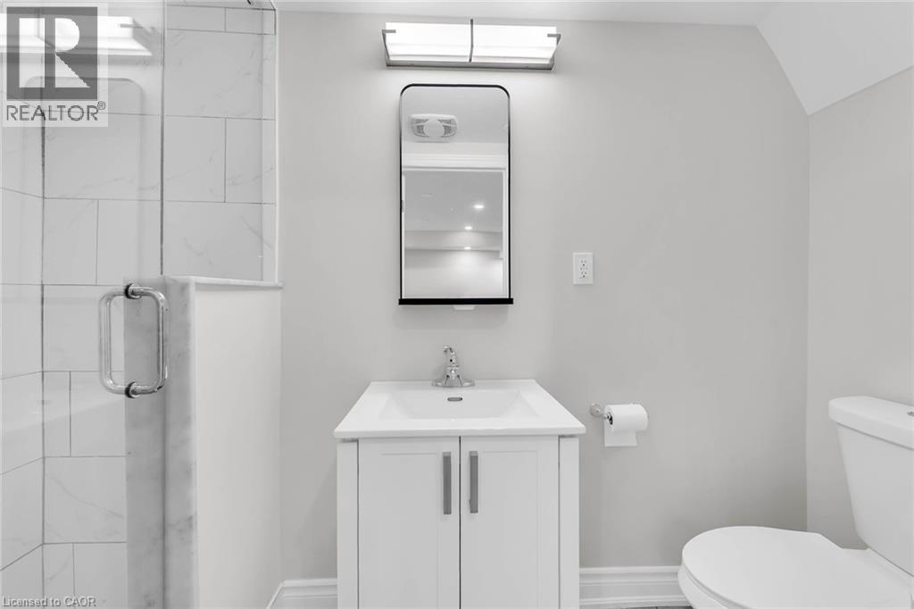 135 Borers Creek Circle, Waterdown, Ontario  L8B 1W3 - Photo 30 - 40770274