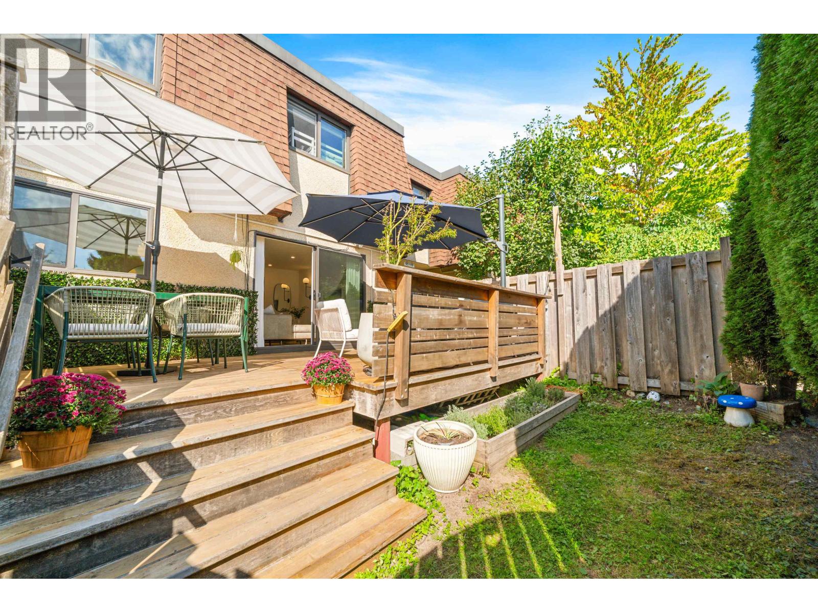 927 Old Lillooet Road, North Vancouver, British Columbia  V7J 2H7 - Photo 15 - R3048451