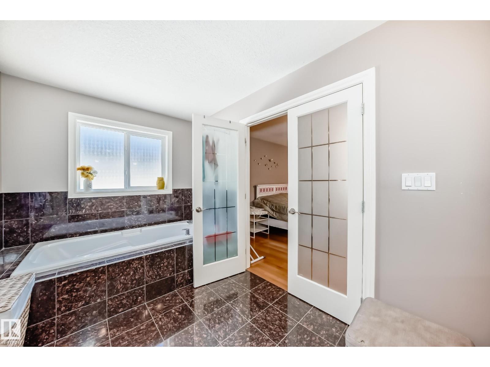 13608 160 Av Nw, Edmonton, Alberta  T6V 0B9 - Photo 39 - E4457898