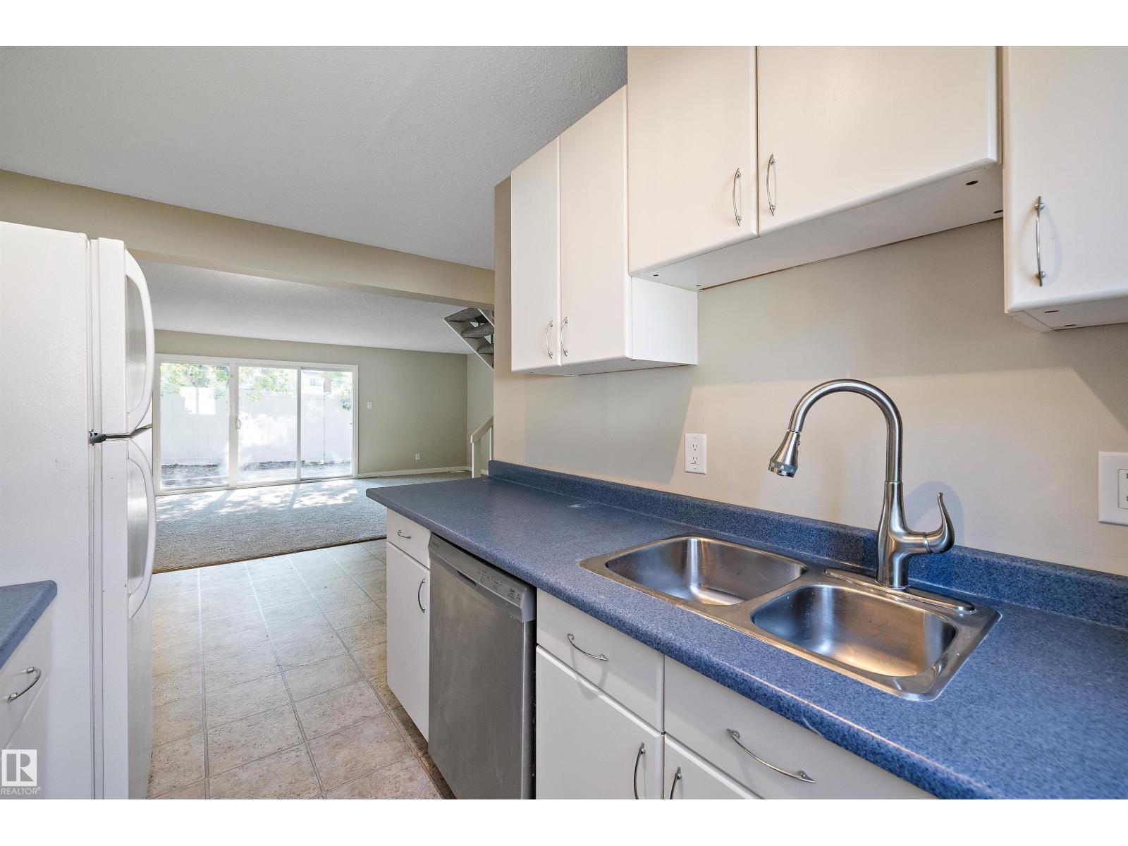 25f Meadowlark Vg Nw, Edmonton, Alberta  T5R 5X4 - Photo 10 - E4457909