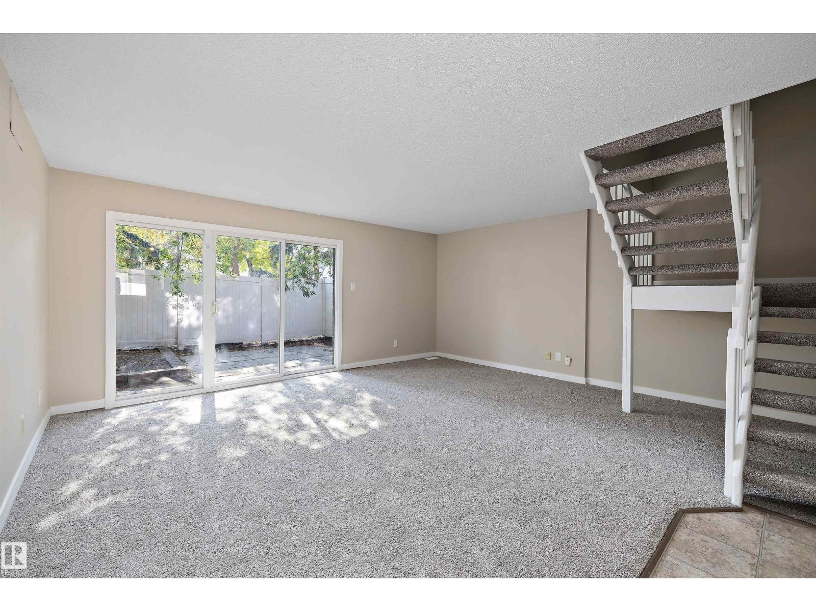 25f Meadowlark Vg Nw, Edmonton, Alberta  T5R 5X4 - Photo 11 - E4457909
