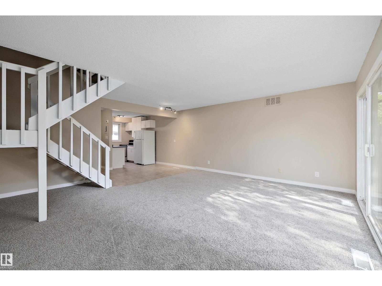25f Meadowlark Vg Nw, Edmonton, Alberta  T5R 5X4 - Photo 13 - E4457909