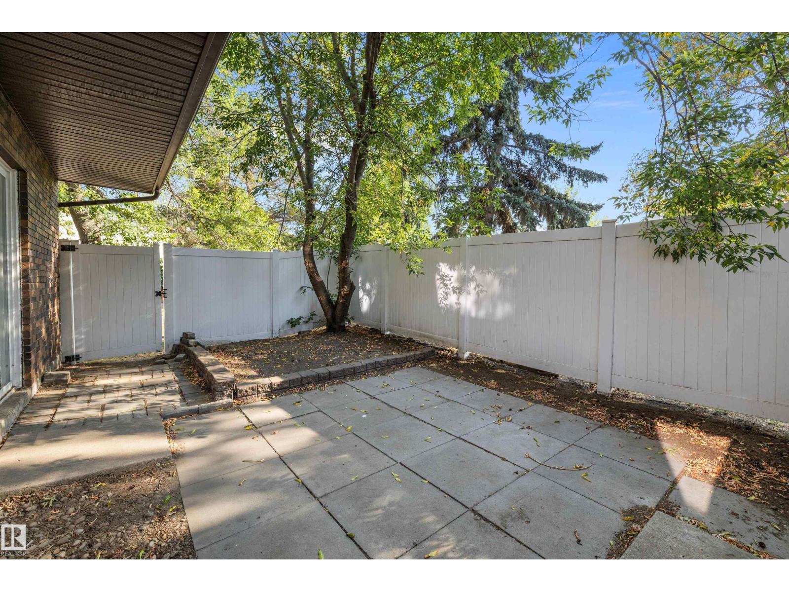 25f Meadowlark Vg Nw, Edmonton, Alberta  T5R 5X4 - Photo 31 - E4457909