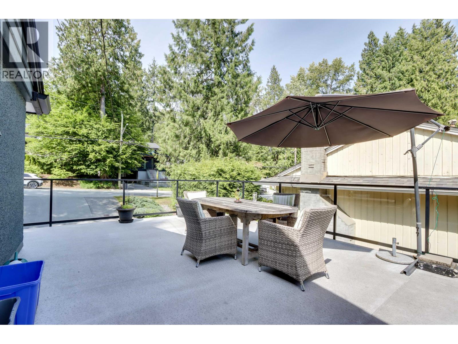999 Frederick Road, North Vancouver, British Columbia  V7K 1H7 - Photo 1 - R3048411