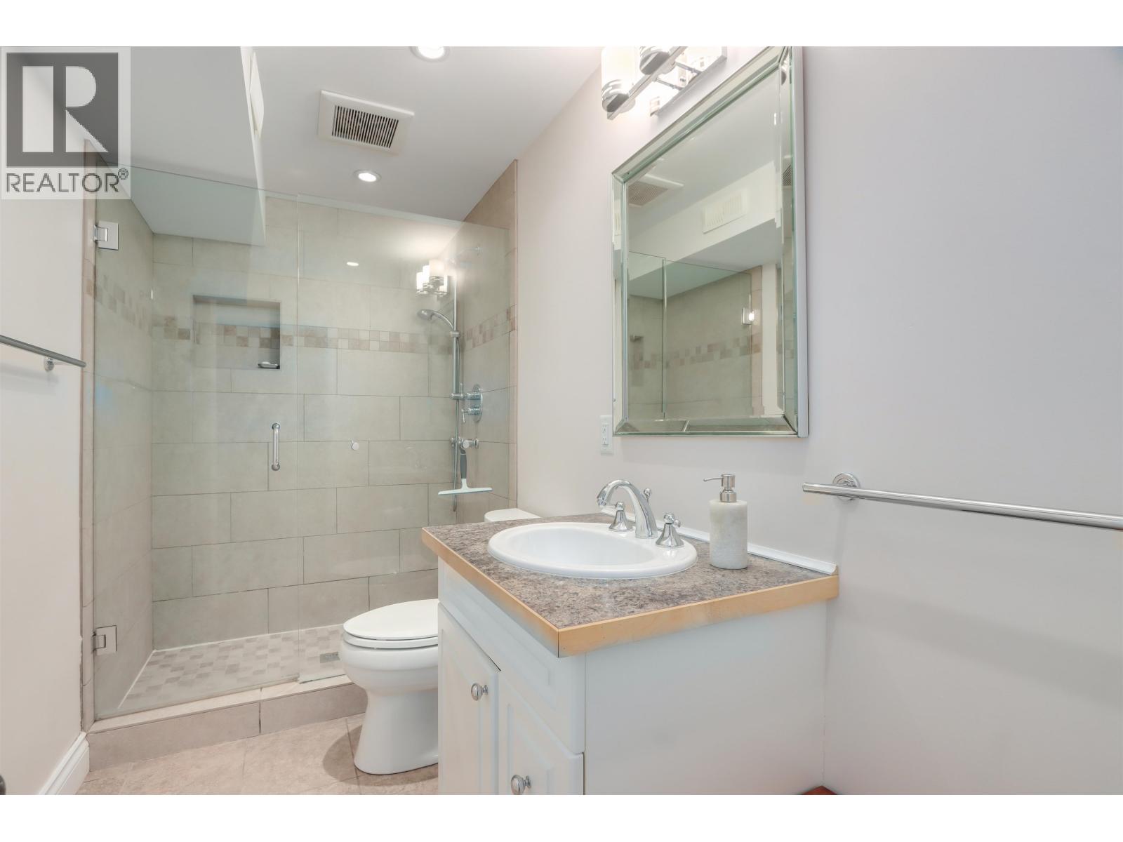 999 Frederick Road, North Vancouver, British Columbia  V7K 1H7 - Photo 28 - R3048411