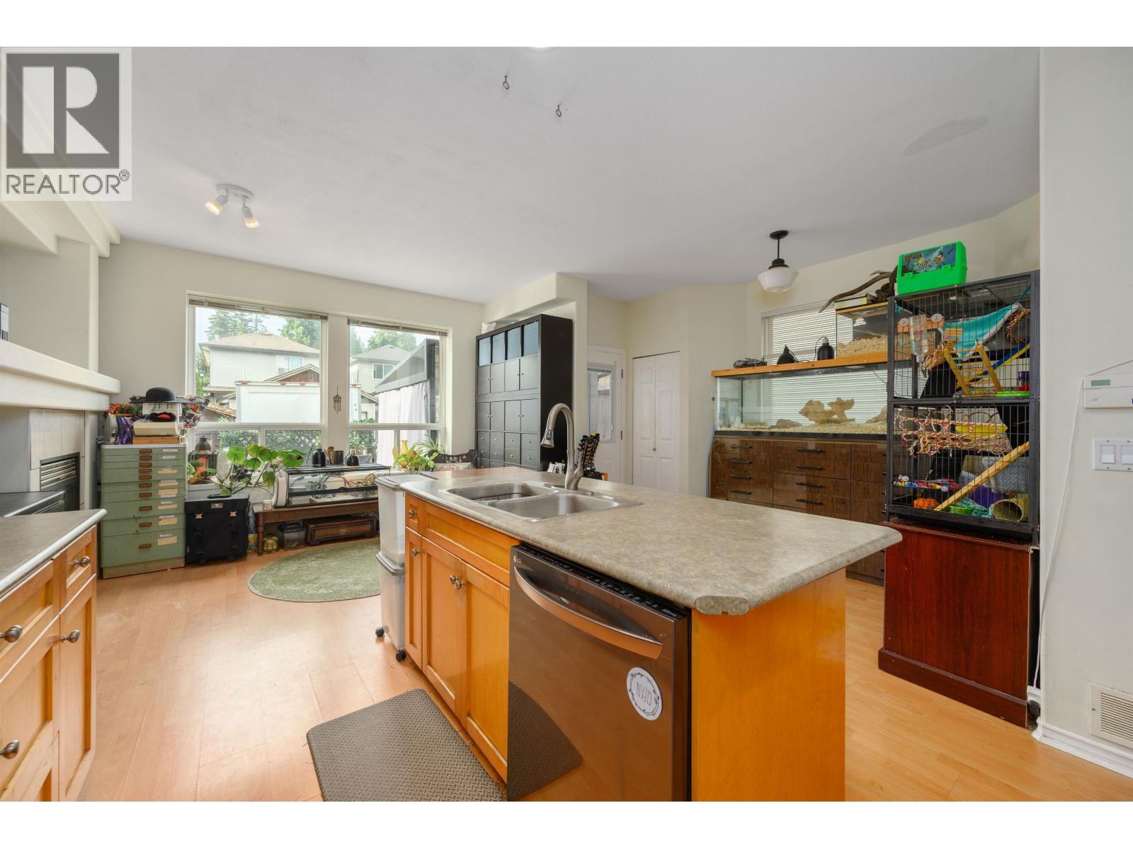 24113 102 Avenue, Maple Ridge, British Columbia  V2W 2A2 - Photo 11 - R3048448