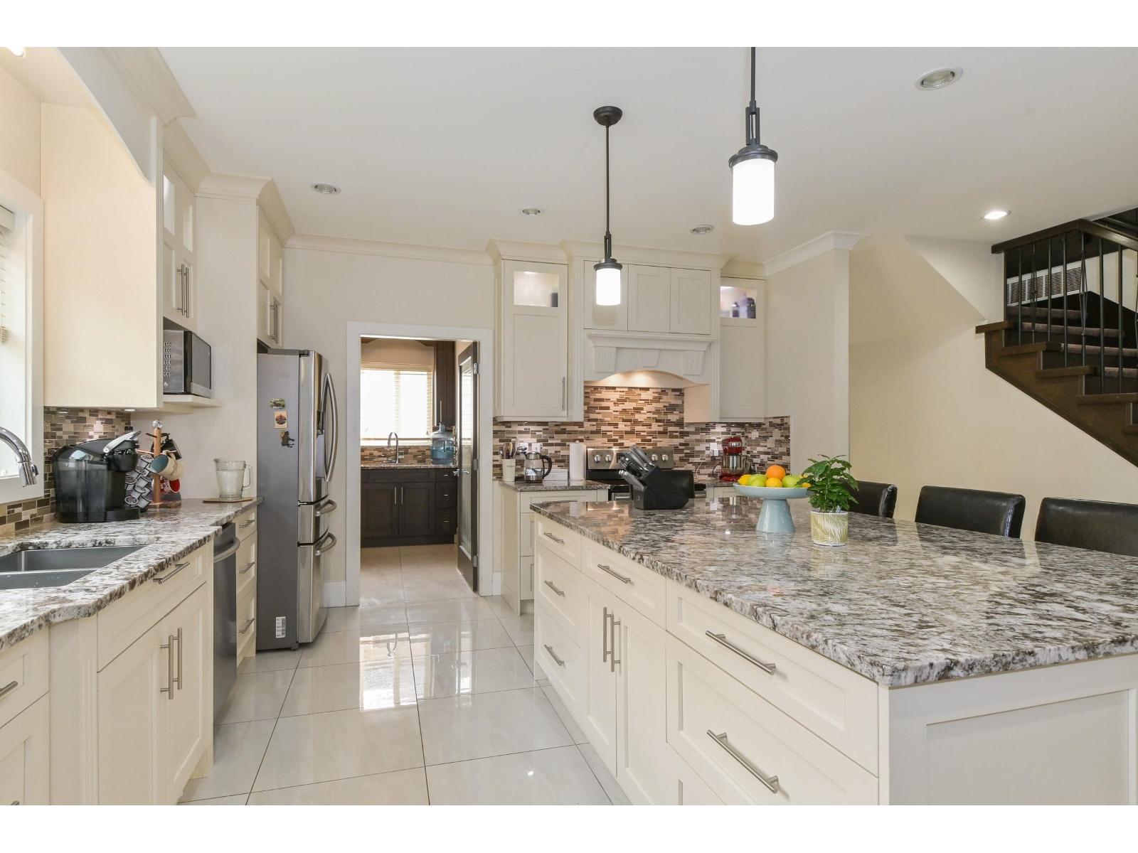 33833 Knight Avenue, Mission, British Columbia  V2V 7C7 - Photo 12 - R3047998