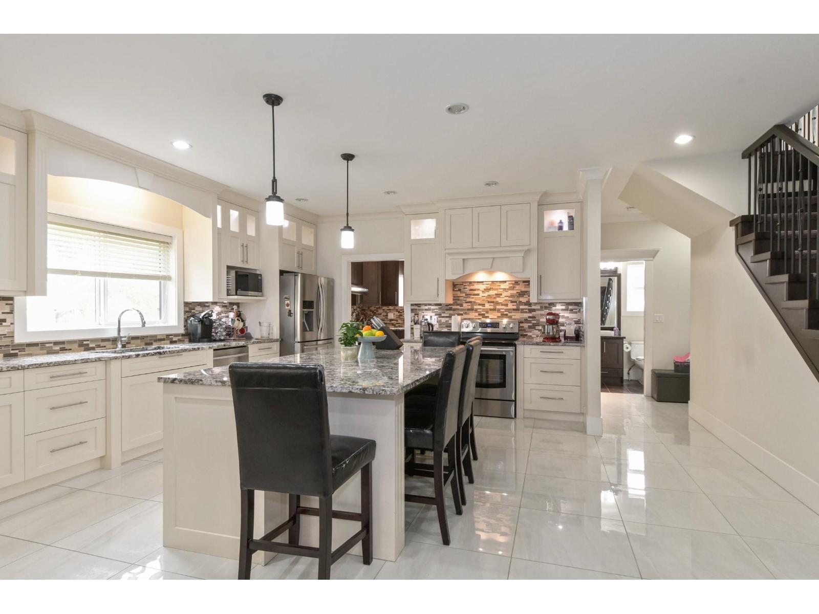 33833 Knight Avenue, Mission, British Columbia  V2V 7C7 - Photo 11 - R3047998