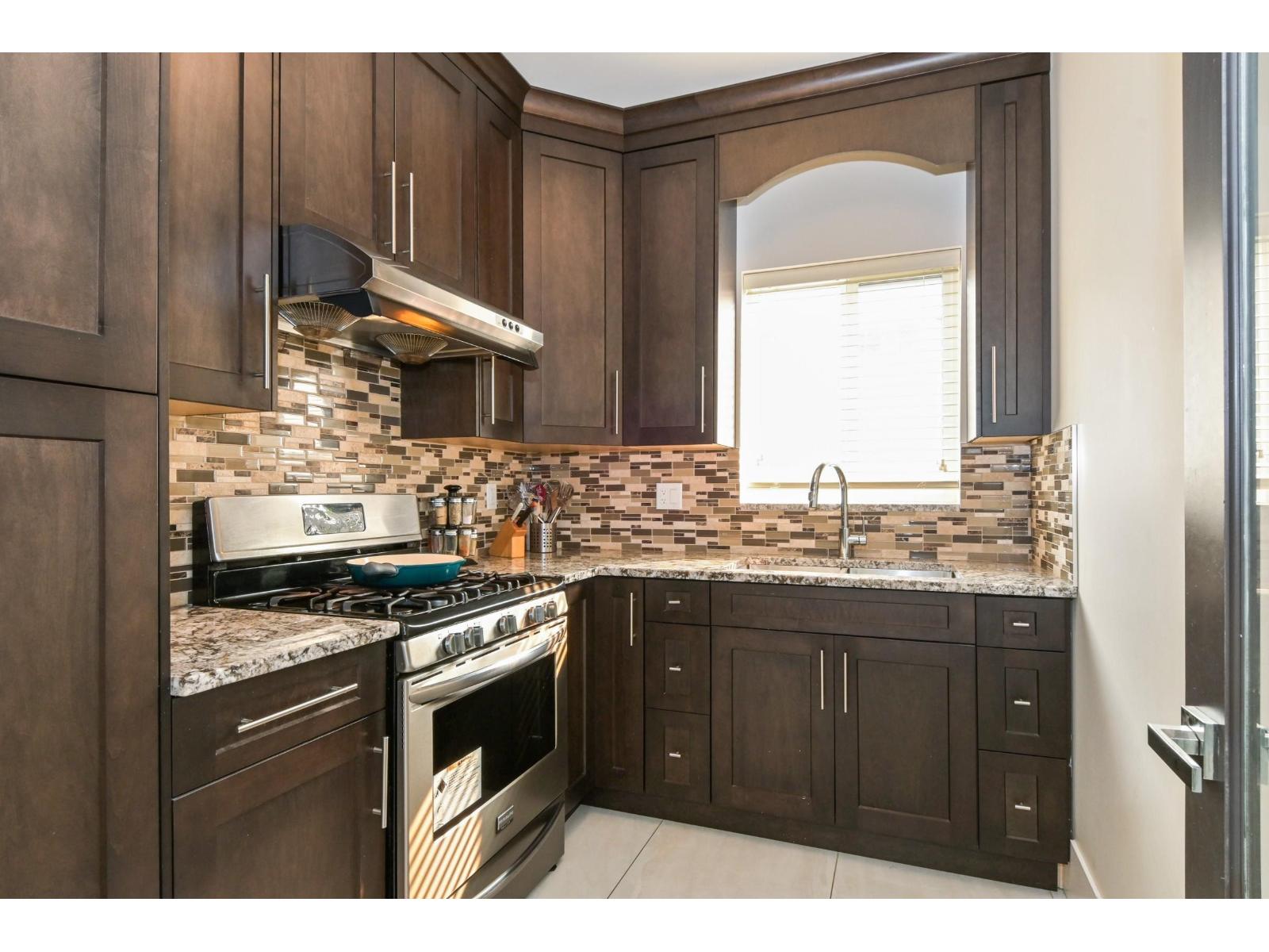 33833 Knight Avenue, Mission, British Columbia  V2V 7C7 - Photo 13 - R3047998