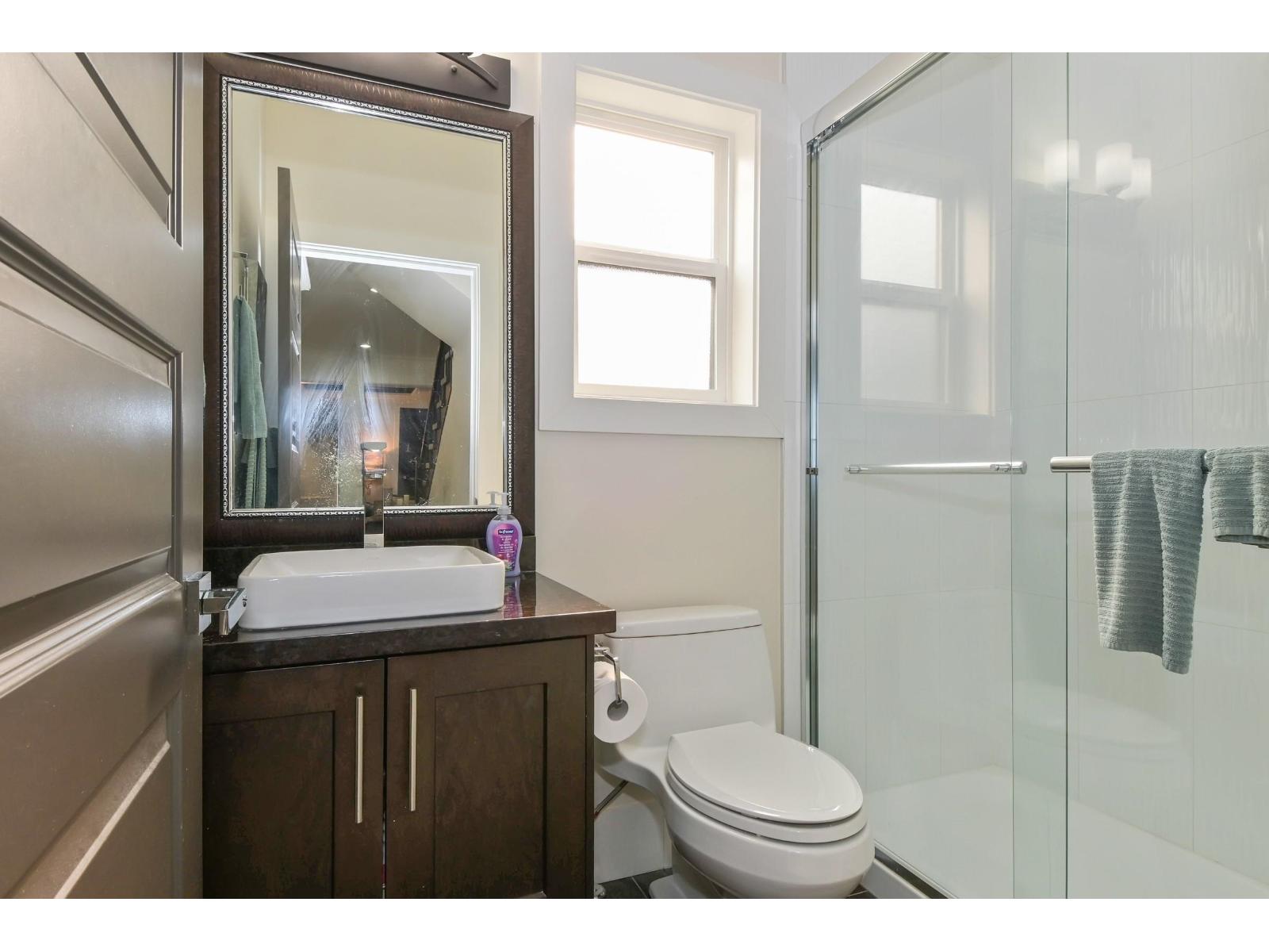 33833 Knight Avenue, Mission, British Columbia  V2V 7C7 - Photo 14 - R3047998