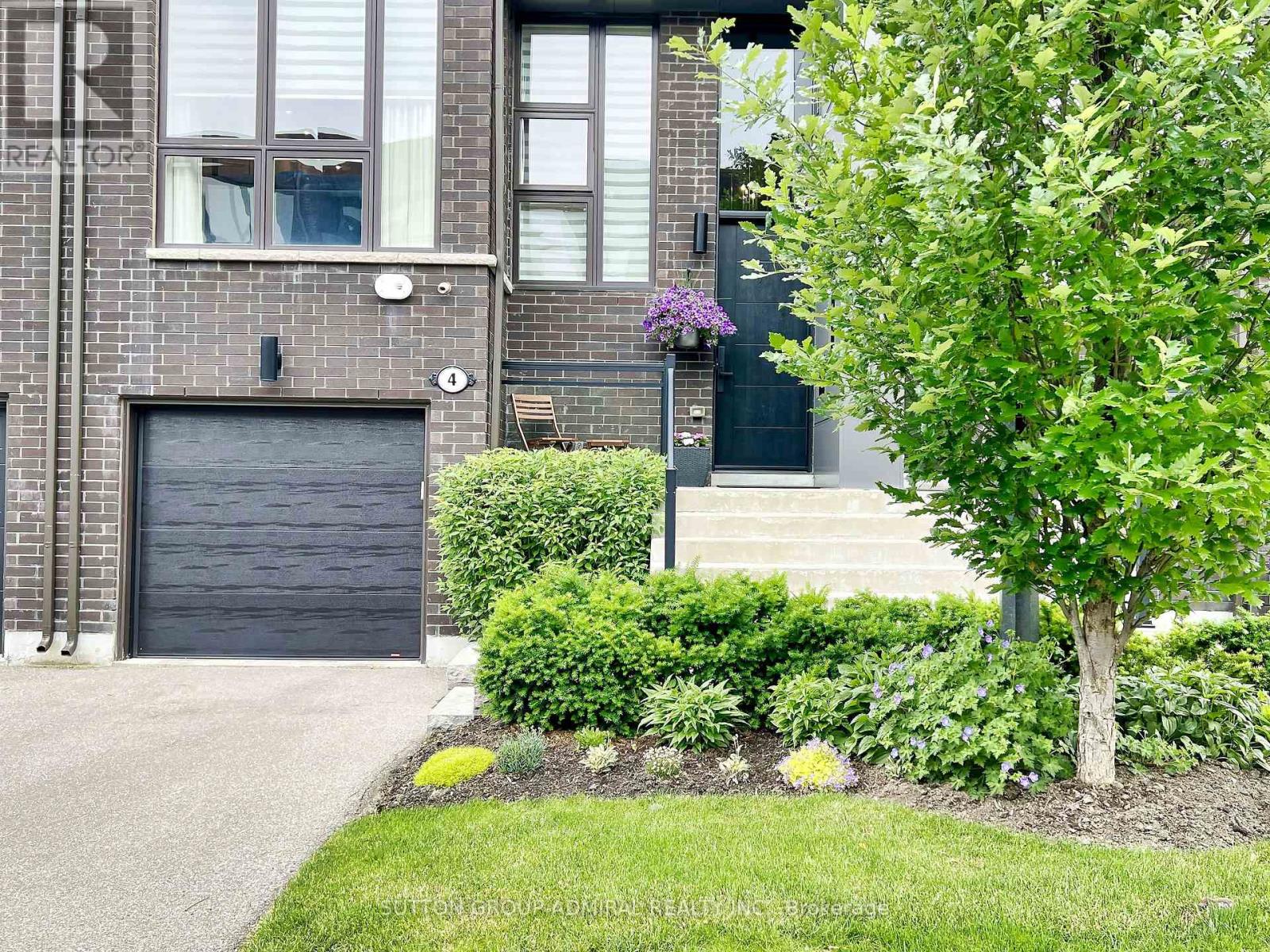 4 Sable Road, Vaughan, Ontario  L4J 0K1 - Photo 2 - N12407134