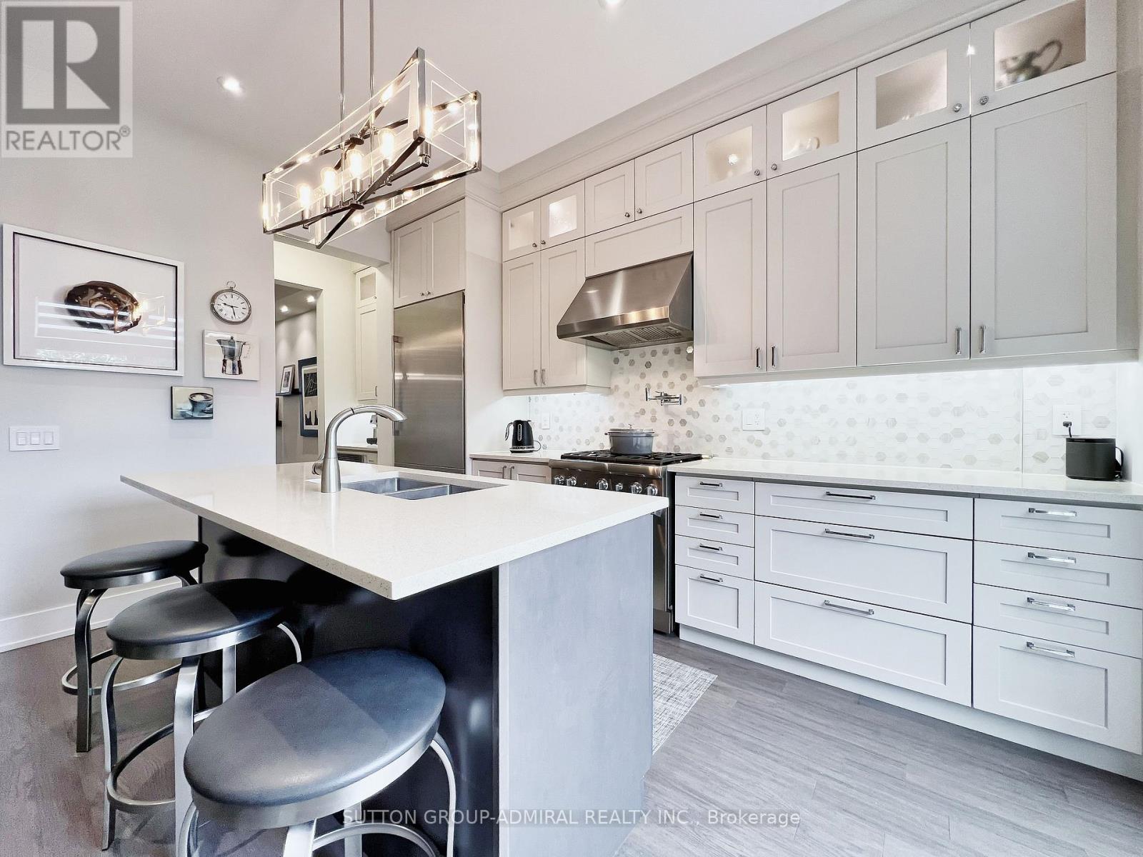4 Sable Road, Vaughan, Ontario  L4J 0K1 - Photo 7 - N12407134