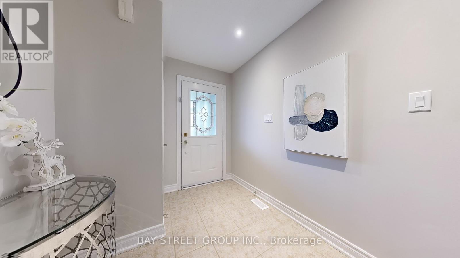 151 Amulet Crescent, Richmond Hill, Ontario  L4S 2T5 - Photo 13 - N12407195