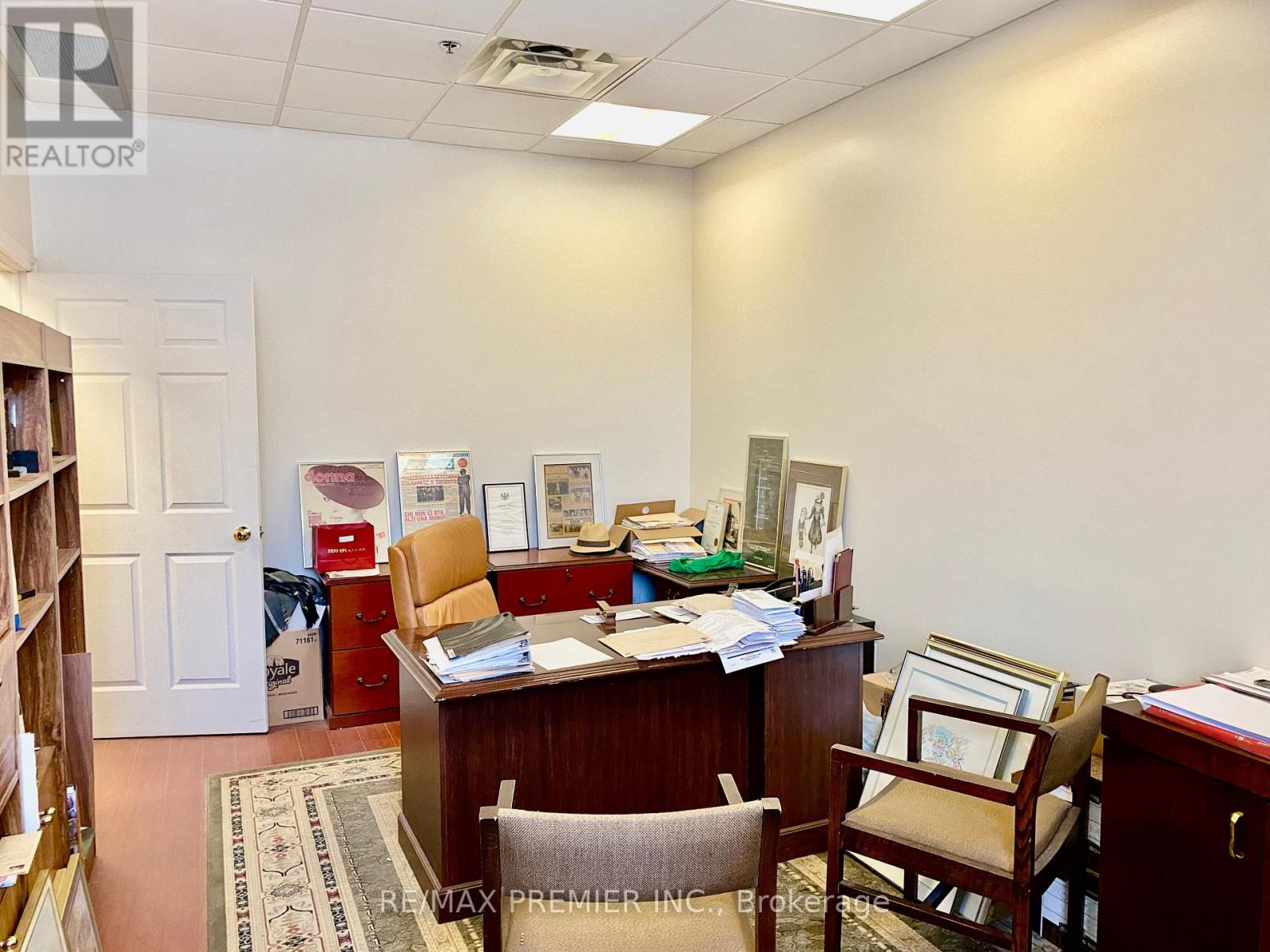 Au 8 & 9 - 140 Woodbridge Avenue, Vaughan (West Woodbridge), Ontario  L4L 4K9 - Photo 10 - N12407208