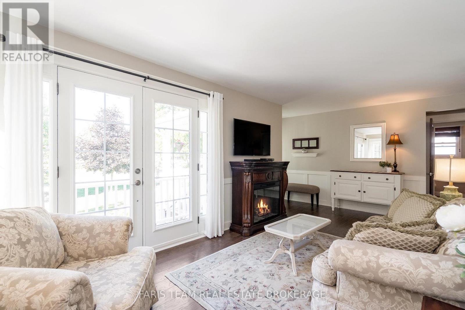 229 Cox Mill Road, Barrie (Painswick North), Ontario  L4N 4G7 - Photo 13 - S12407087